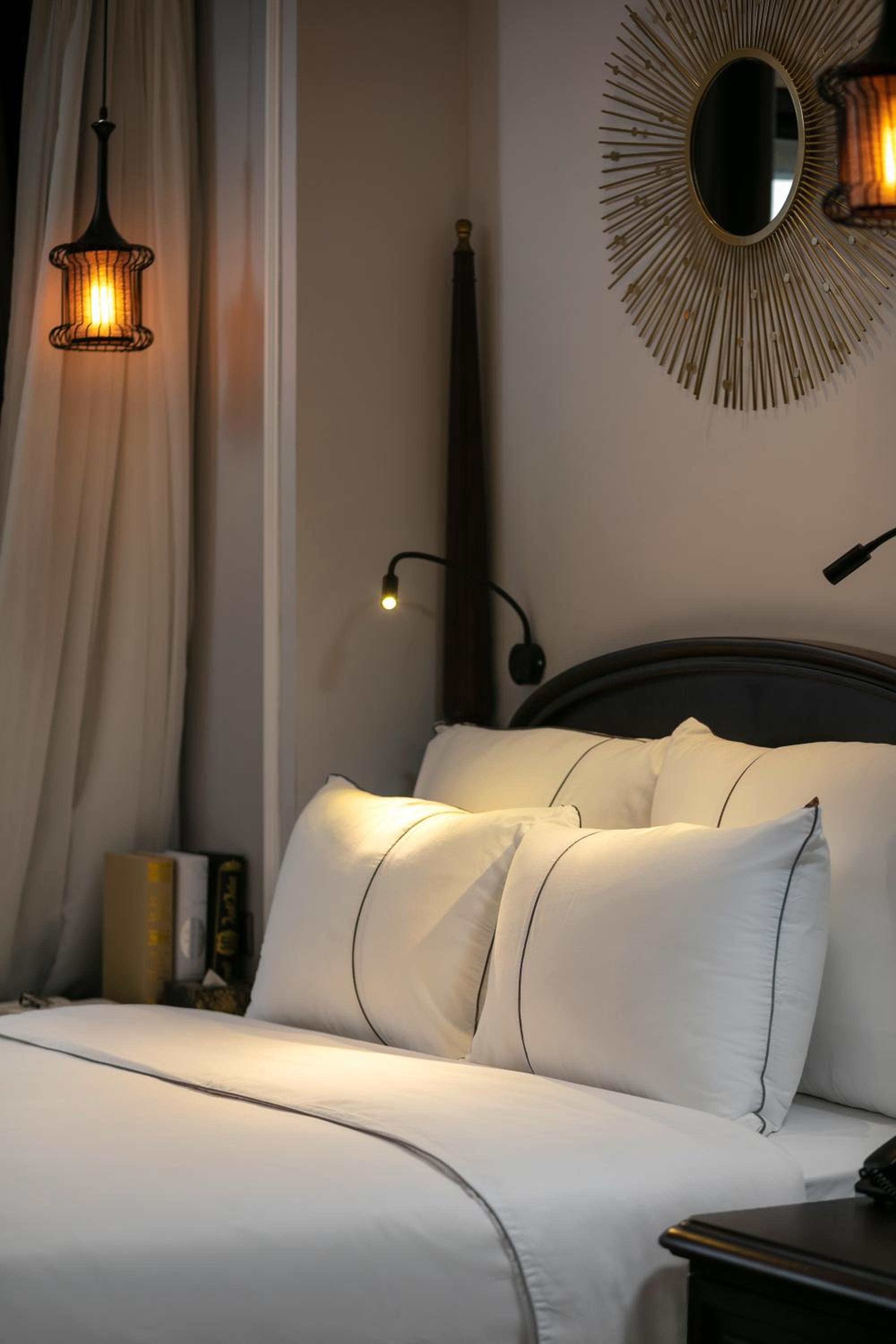 Canary Hotel photo 4
