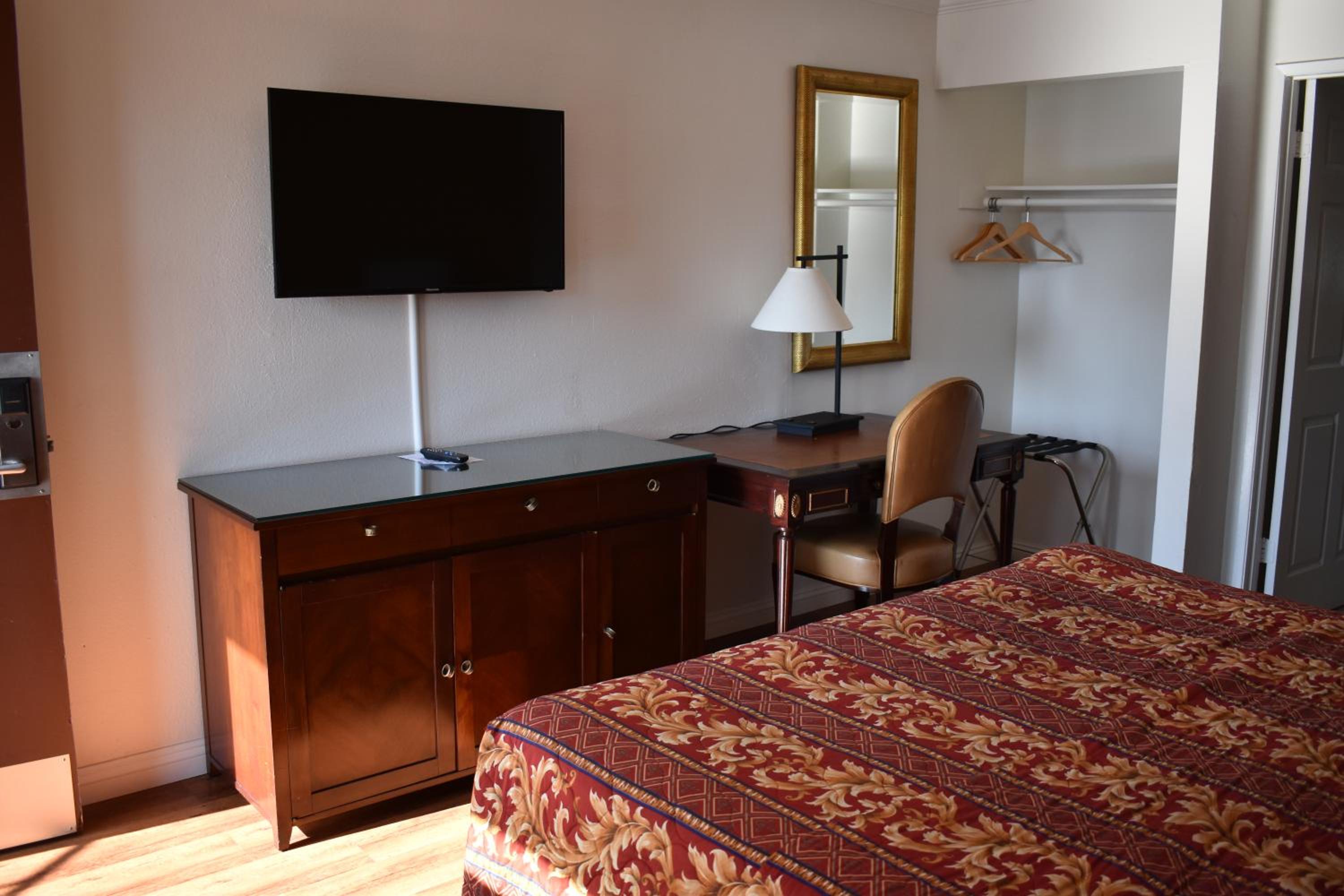 Rosemead Vacations - Valley Hotel - Property Image 57