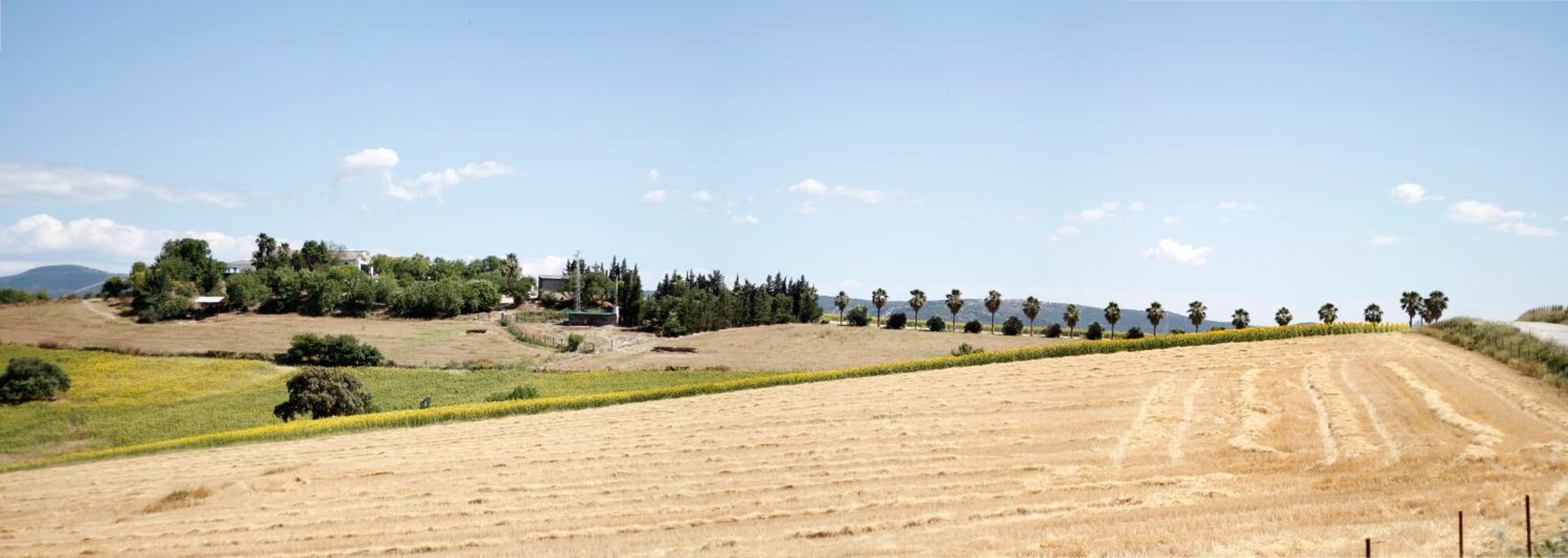 Private Villa Cortijo Sierra y Lago with private swimming pool