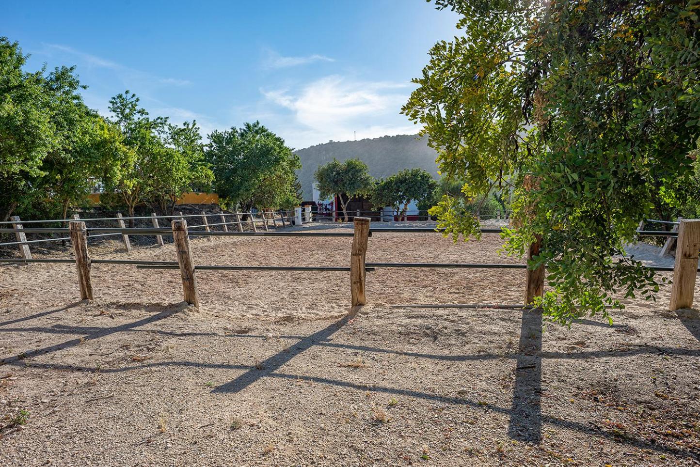 Private Villa Cortijo Sierra y Lago with private swimming pool