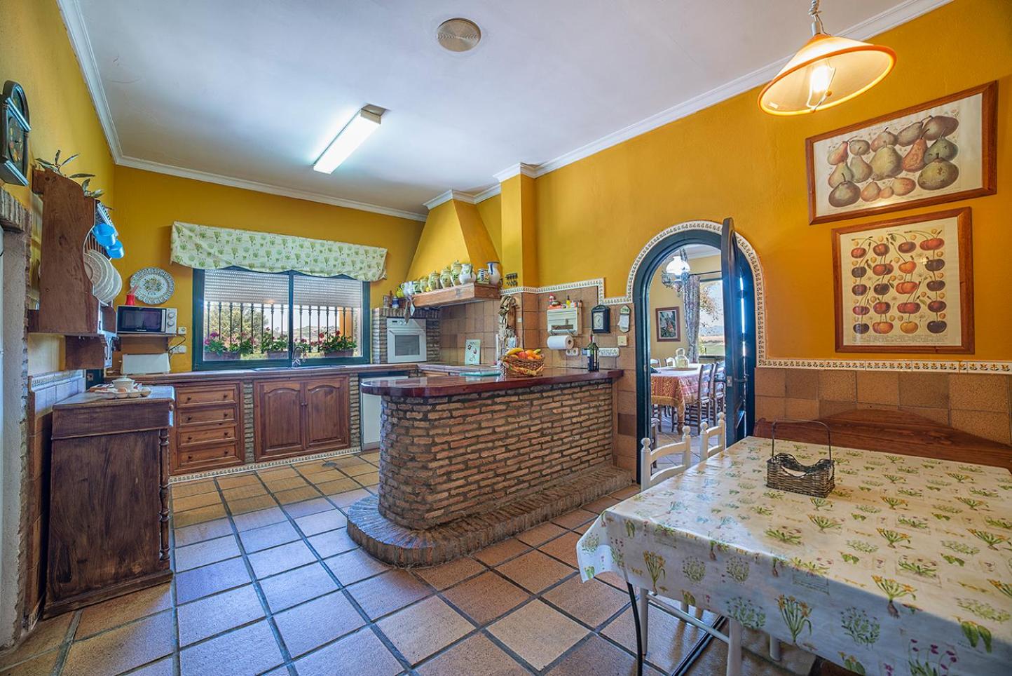 Private Villa Cortijo Sierra y Lago with private swimming pool