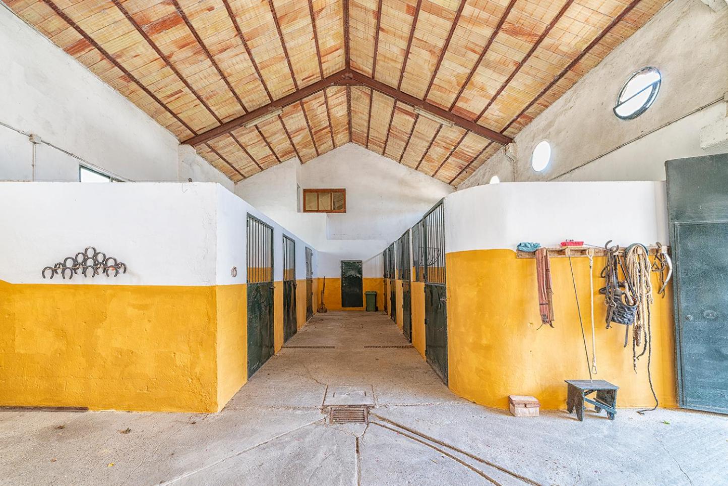 Private Villa Cortijo Sierra y Lago with private swimming pool