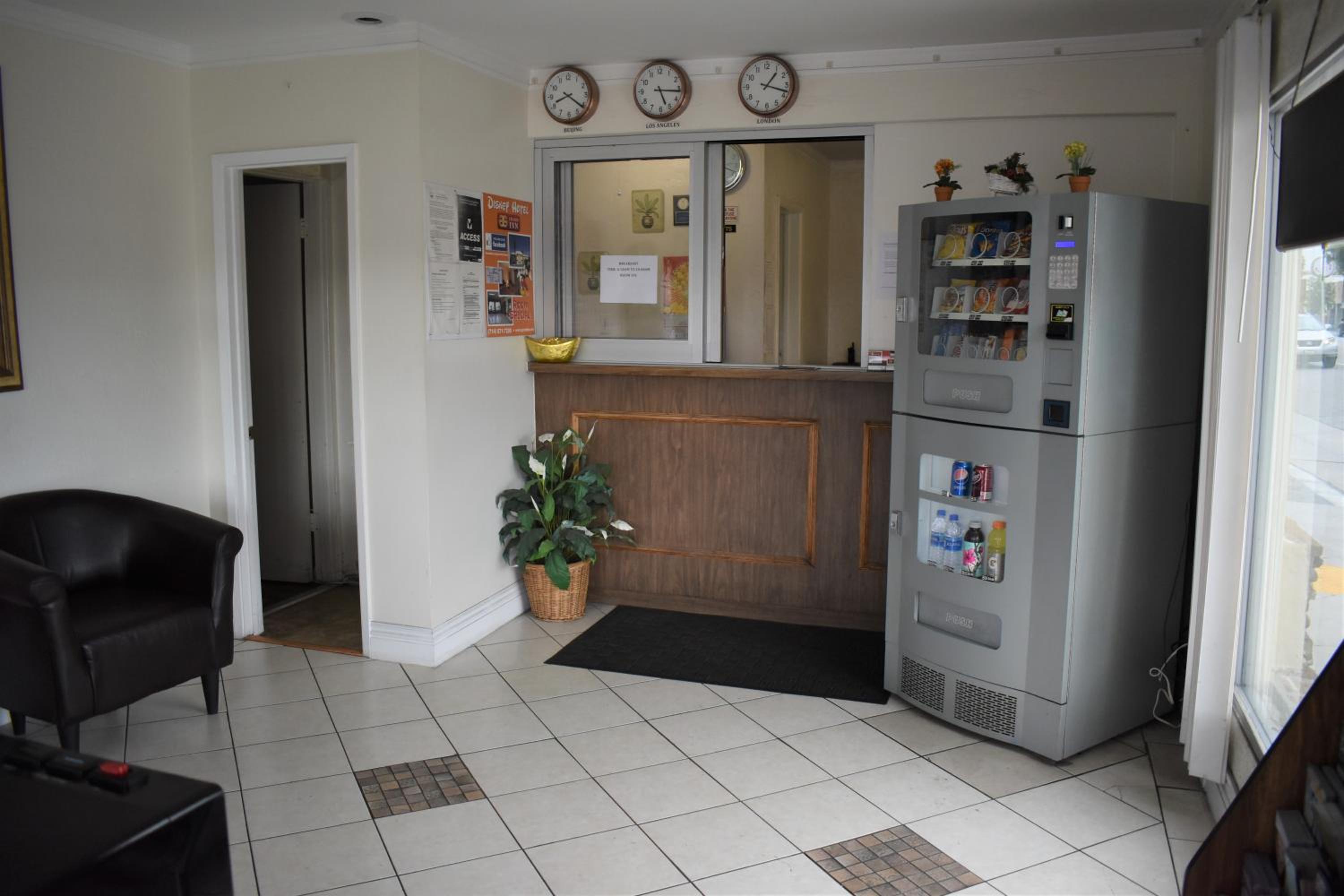 Rosemead Vacations - Valley Hotel - Property Image 32