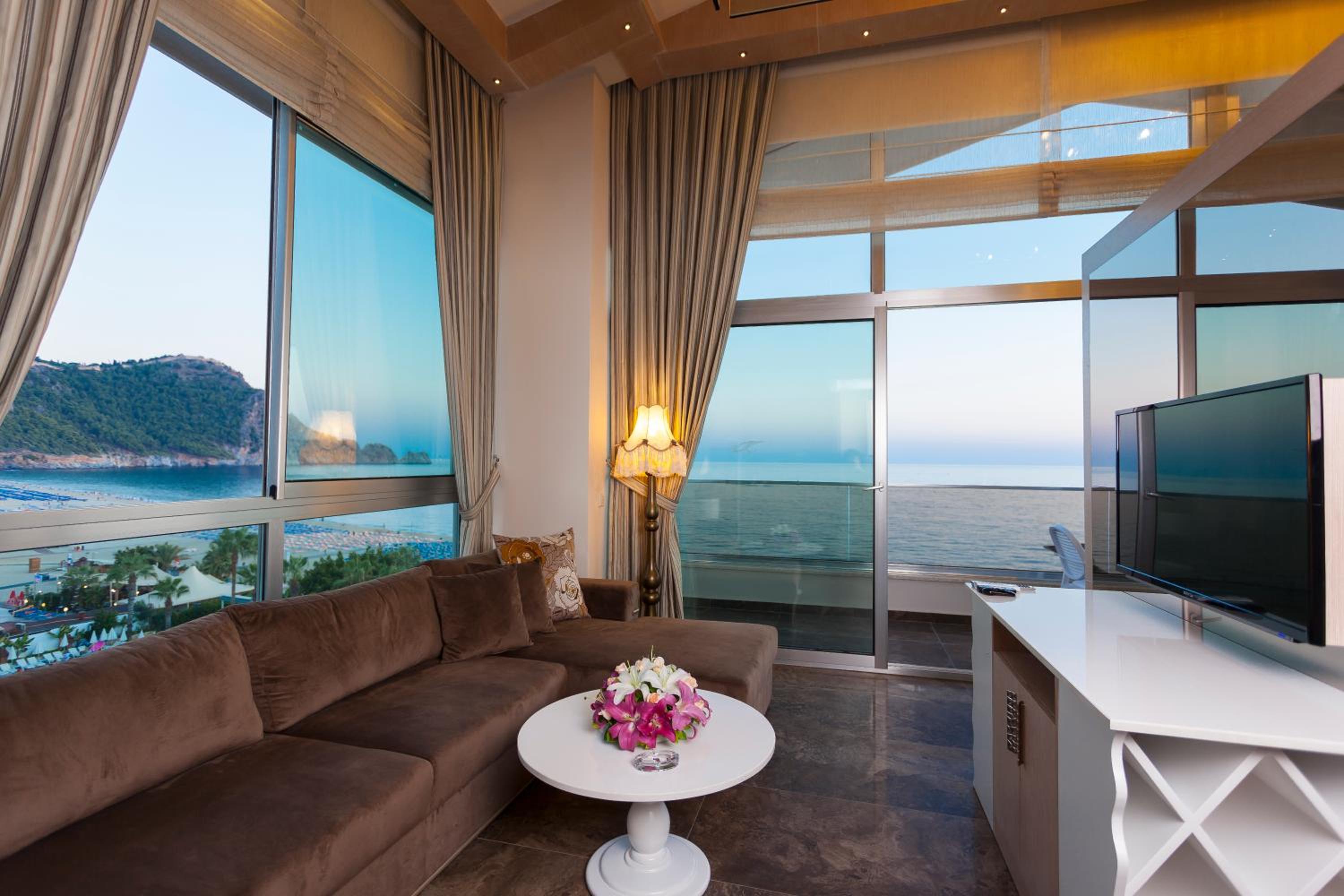Xperia Saray Beach Hotel - Image 13