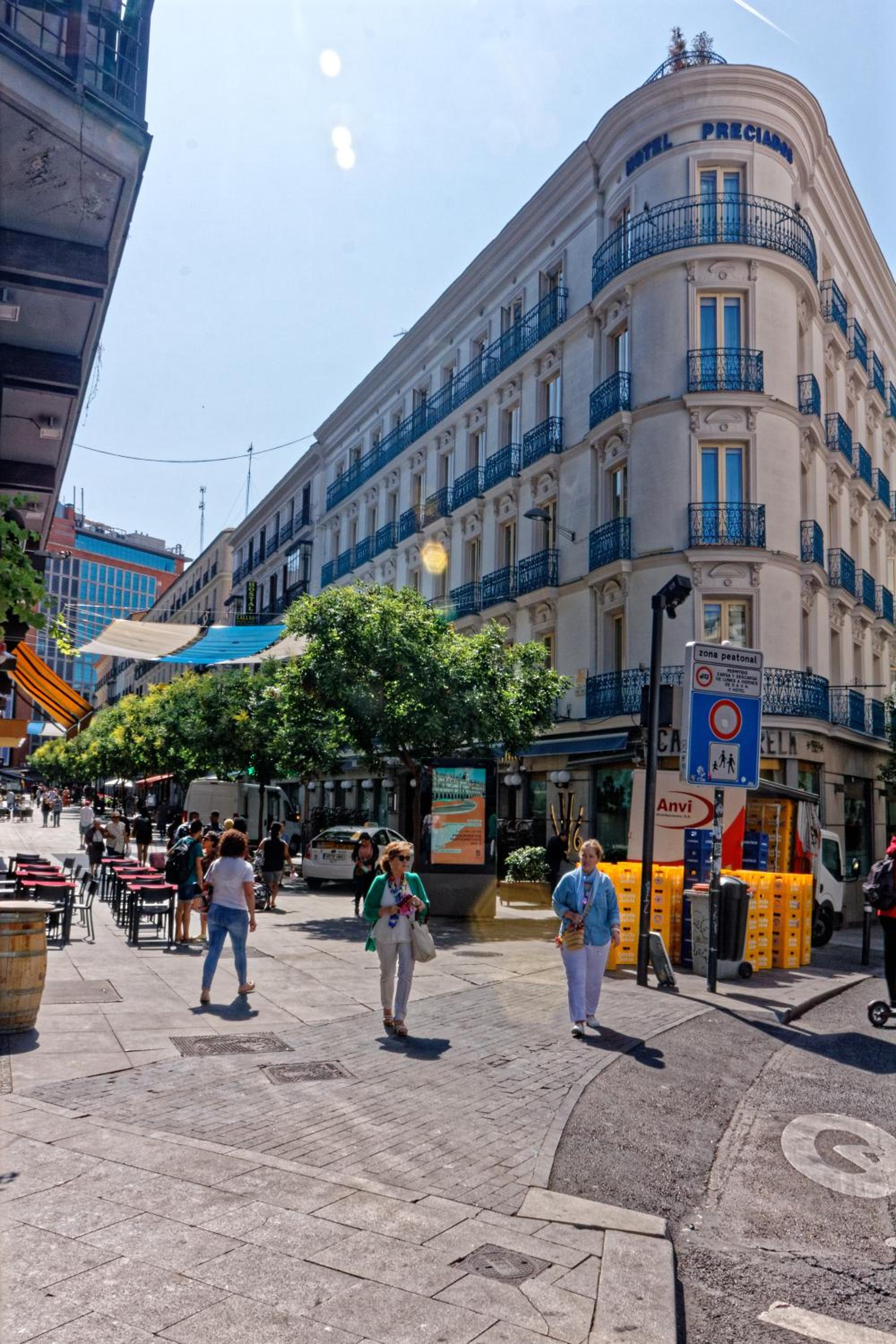 Arenal Suites Preciados - Image 3