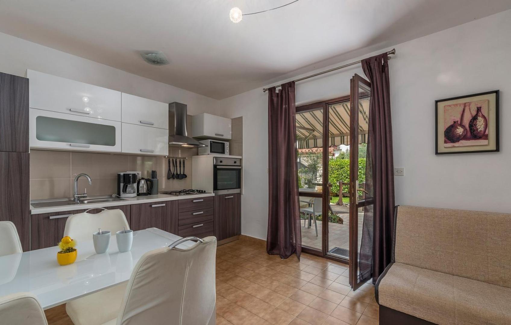 Apartments Rakovac view 4