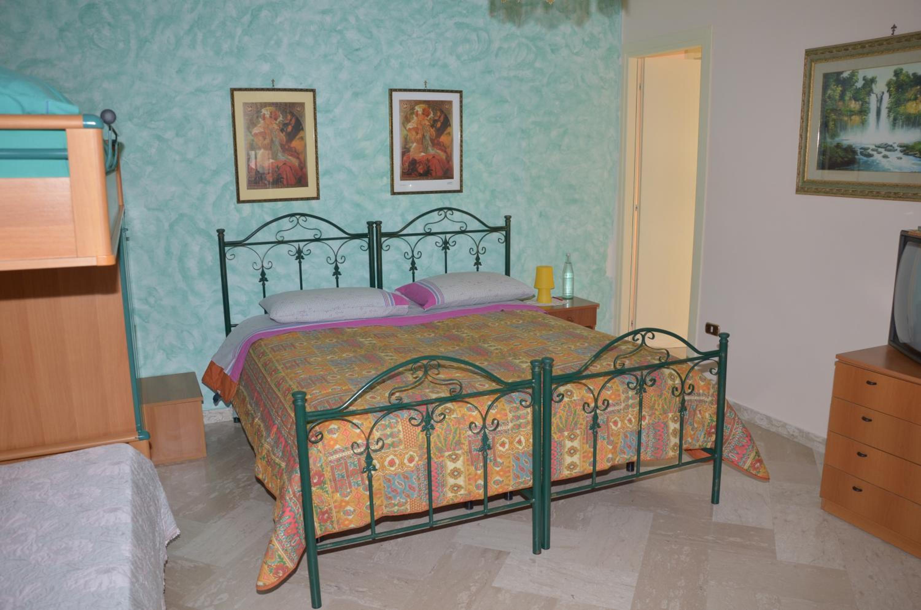 B&B LU SULE en Torchiarolo — bedroom