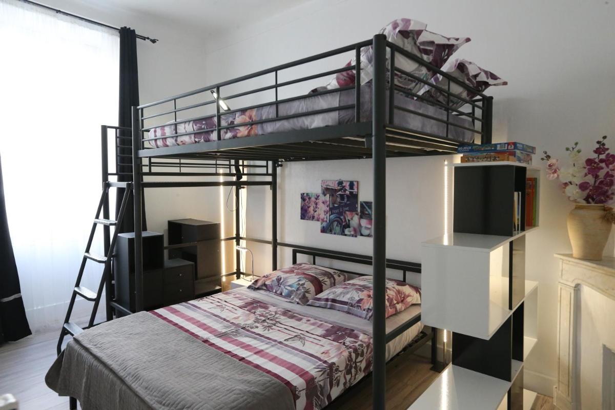 Amiral Courbet Apartment view 5