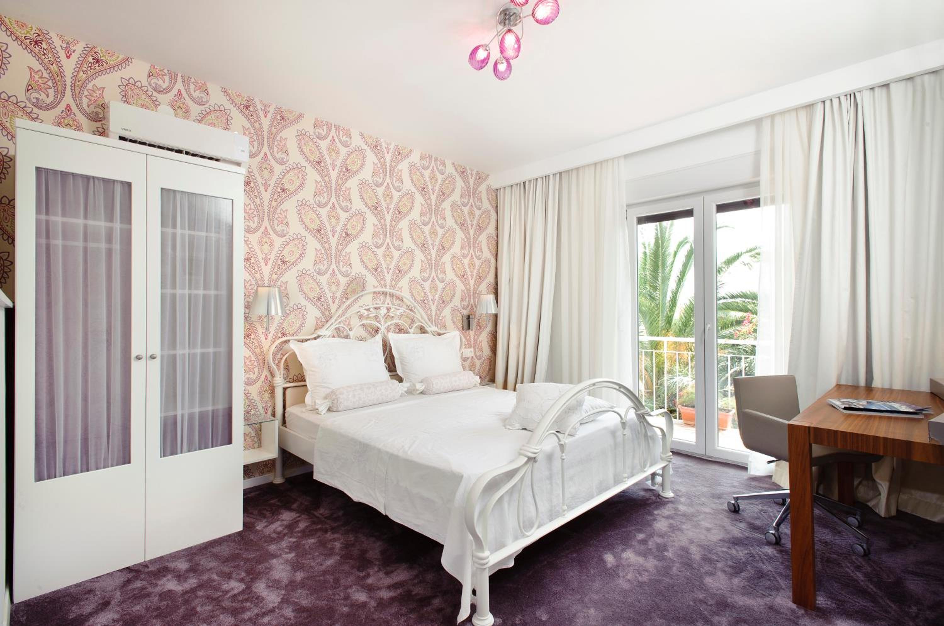 Boban Luxury Suites