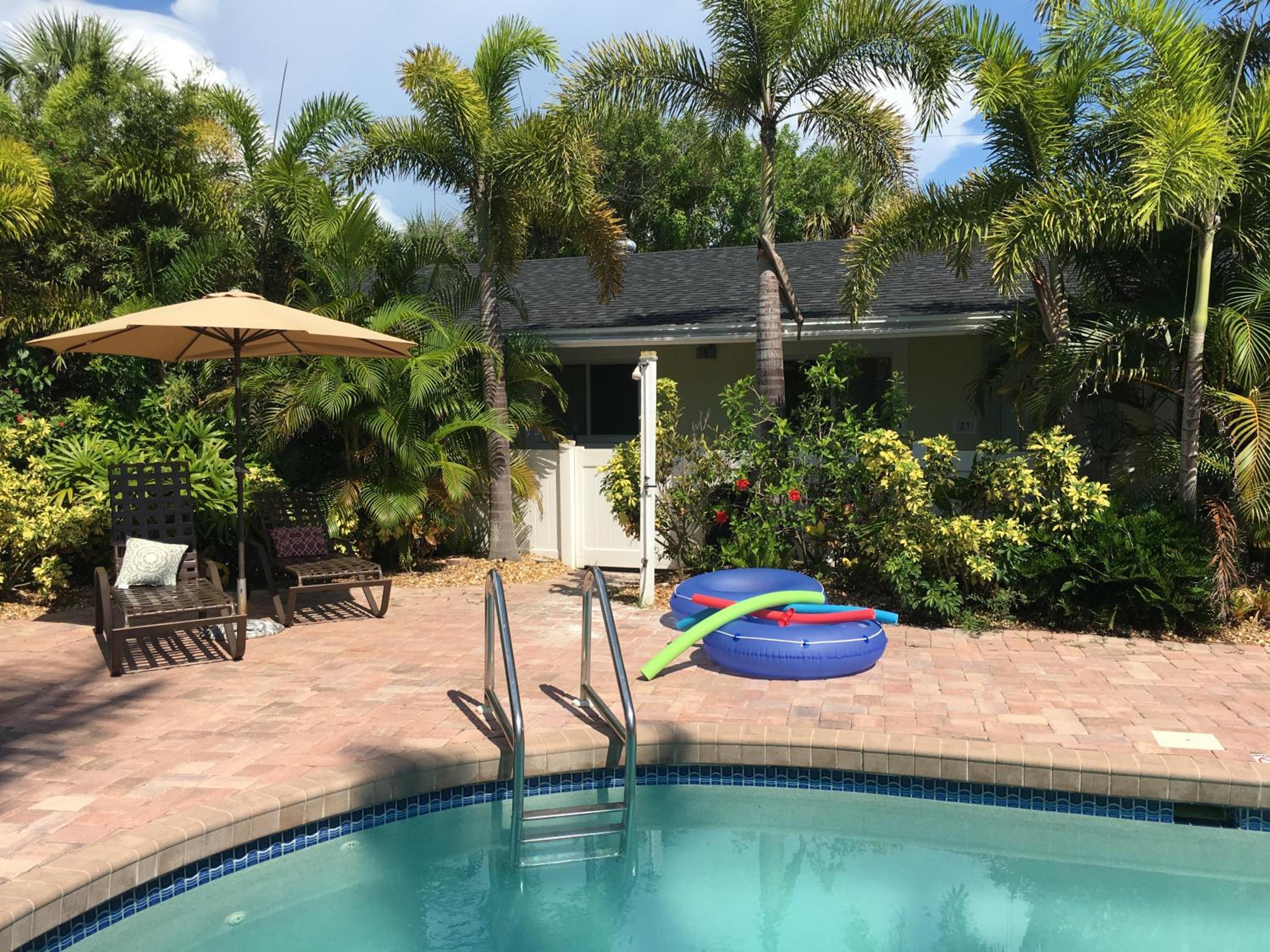 An Island Getaway at Palm Tree Villas