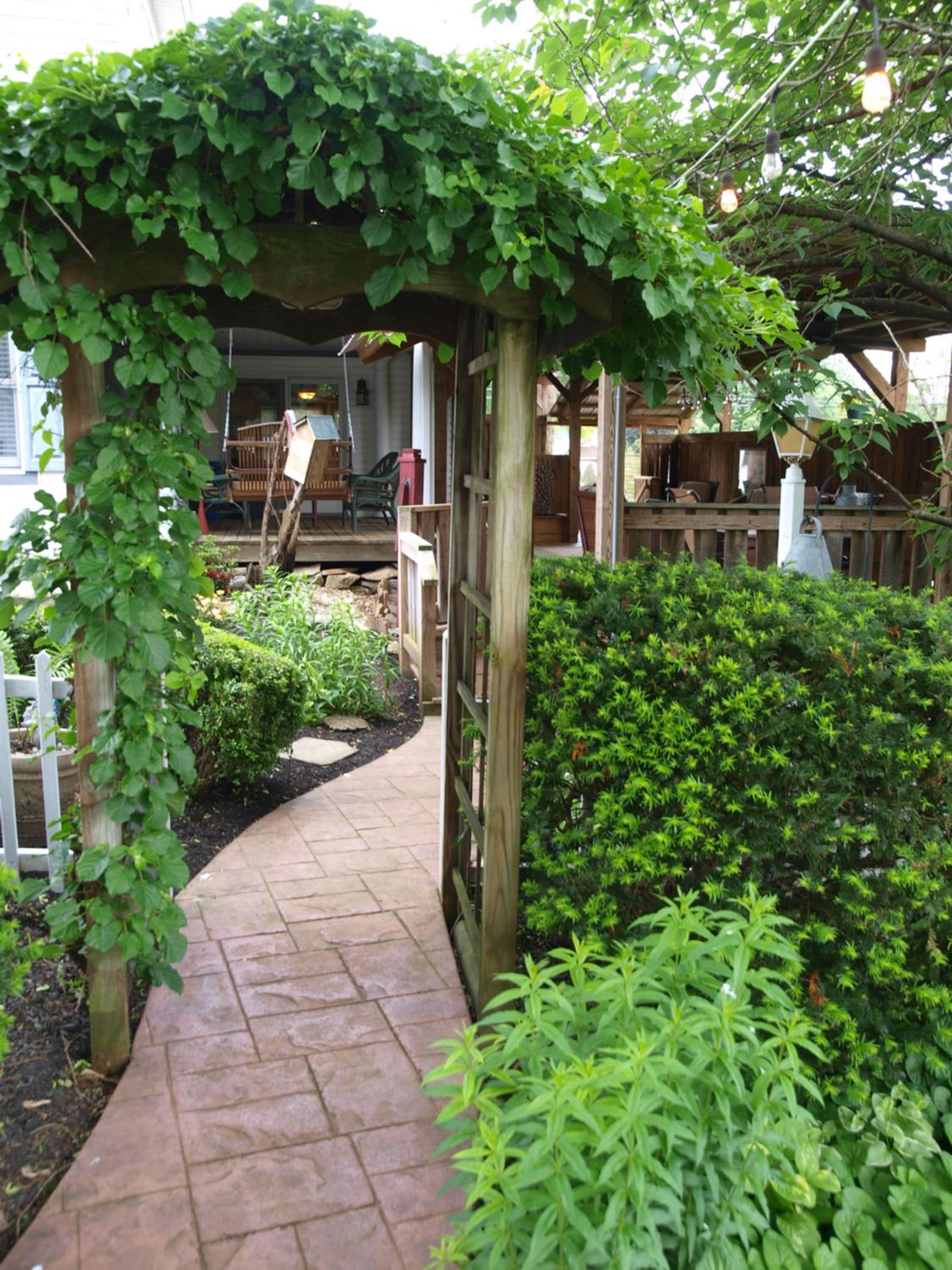 1825 Inn Bed and Breakfast, photo 15