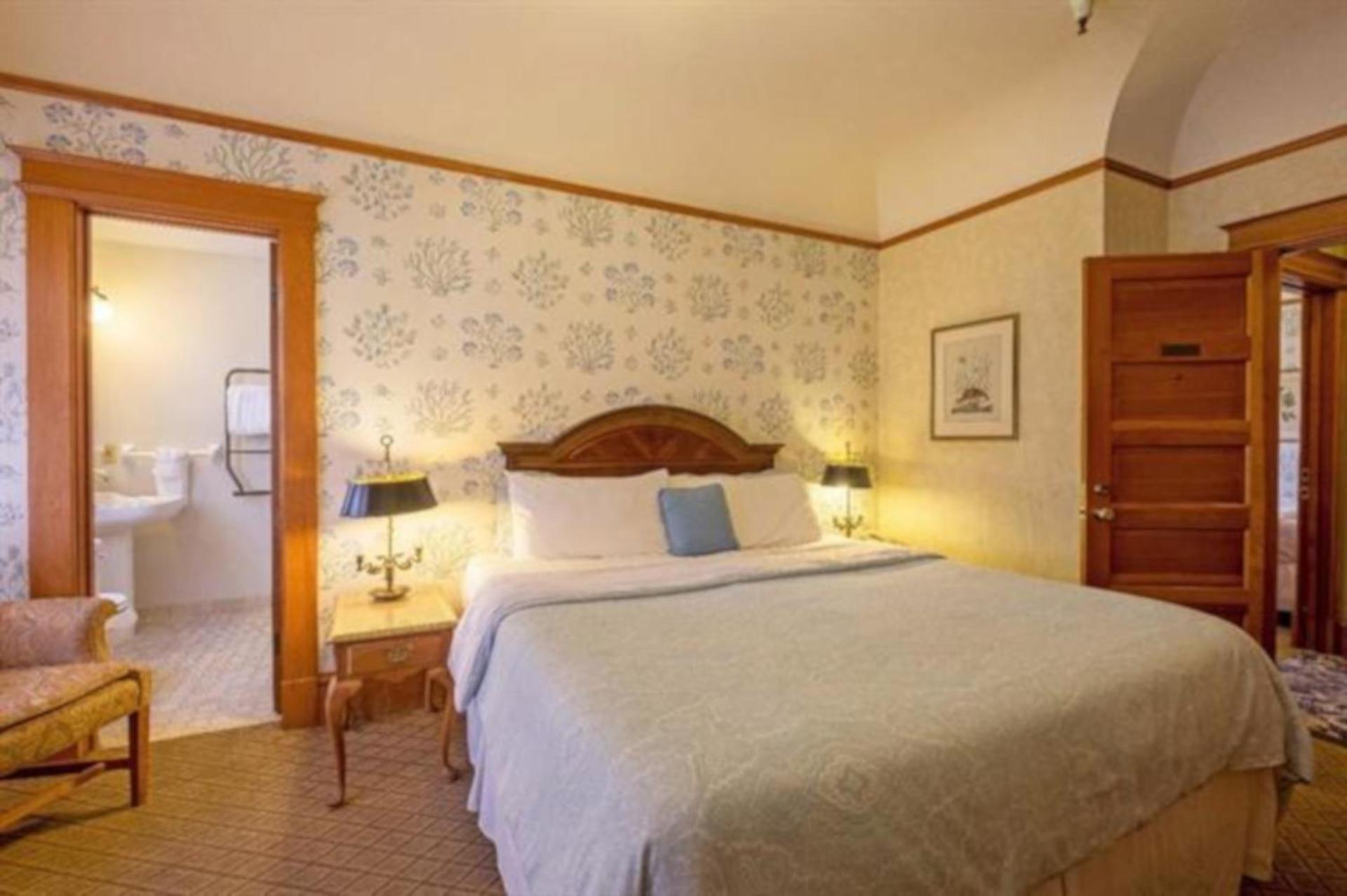 Pacific Grove Inn, photo 39