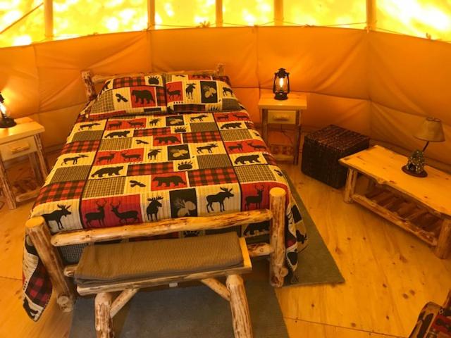 Cody Vacations - Eycat Lodging Company - Property Image 3