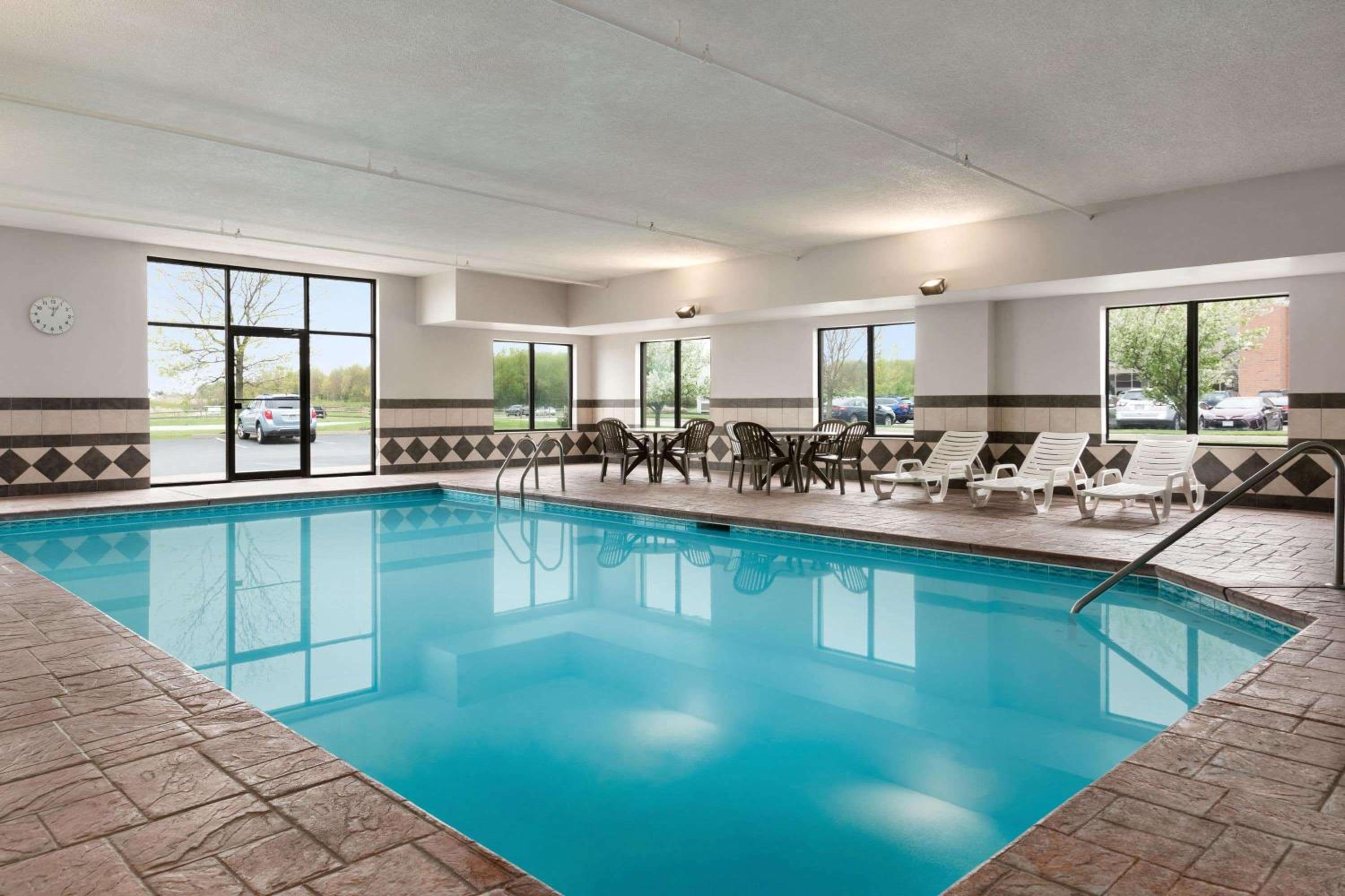 Wingate by Wyndham Cincinnati Blue Ash - Property Image 28