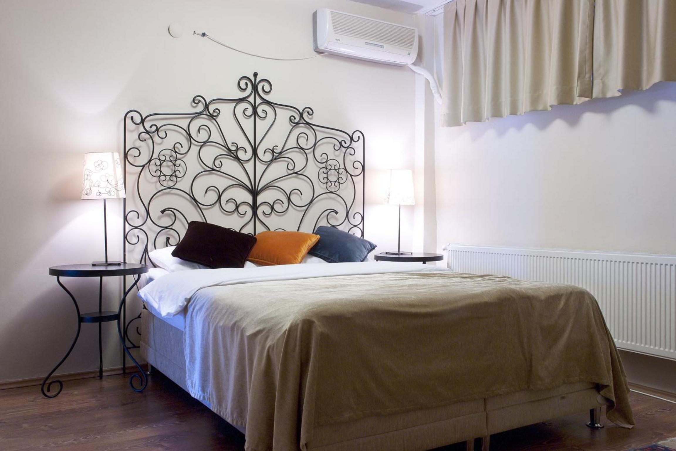 Aslan Apartments