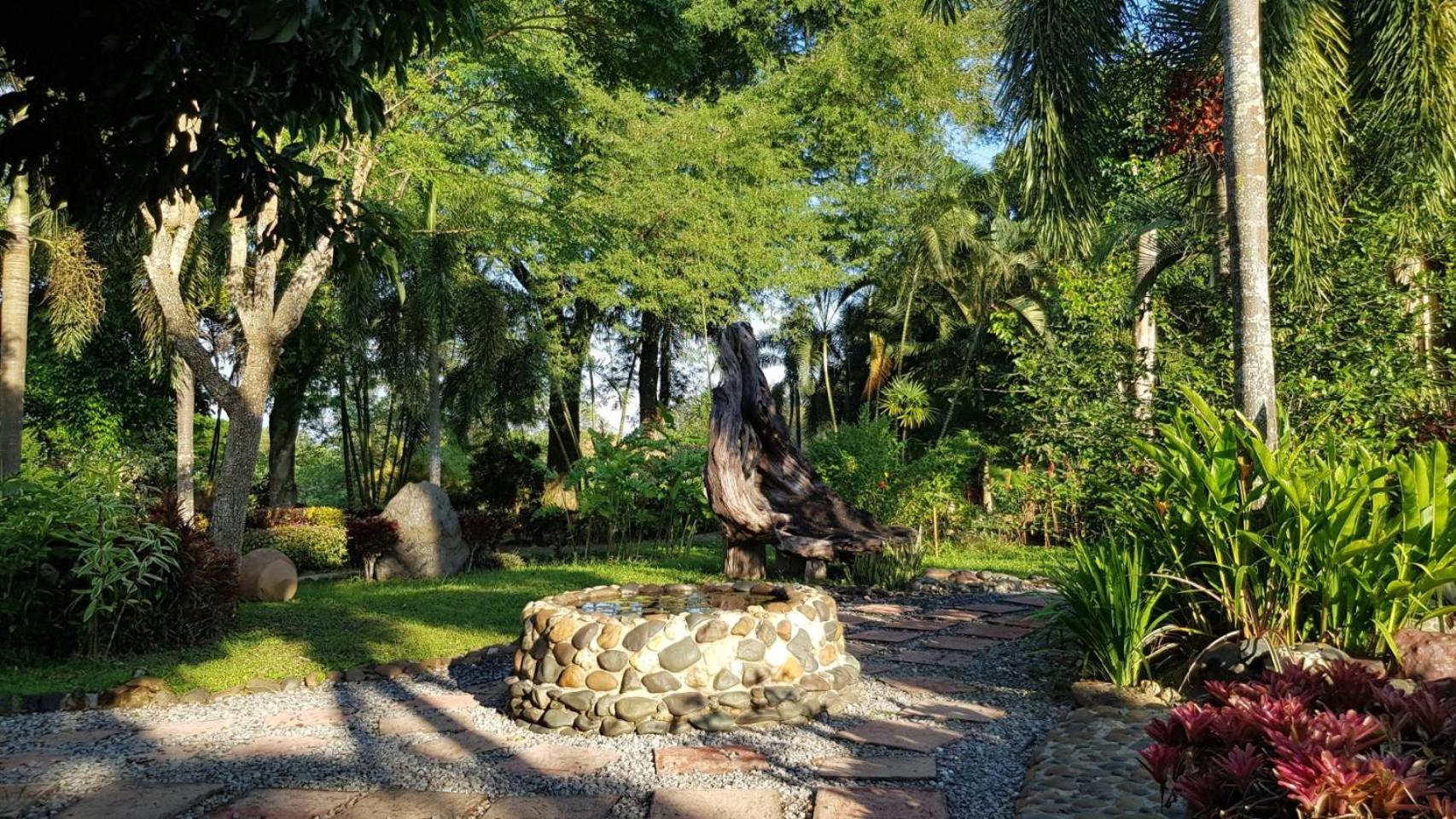 Baan Sakuna Hotel