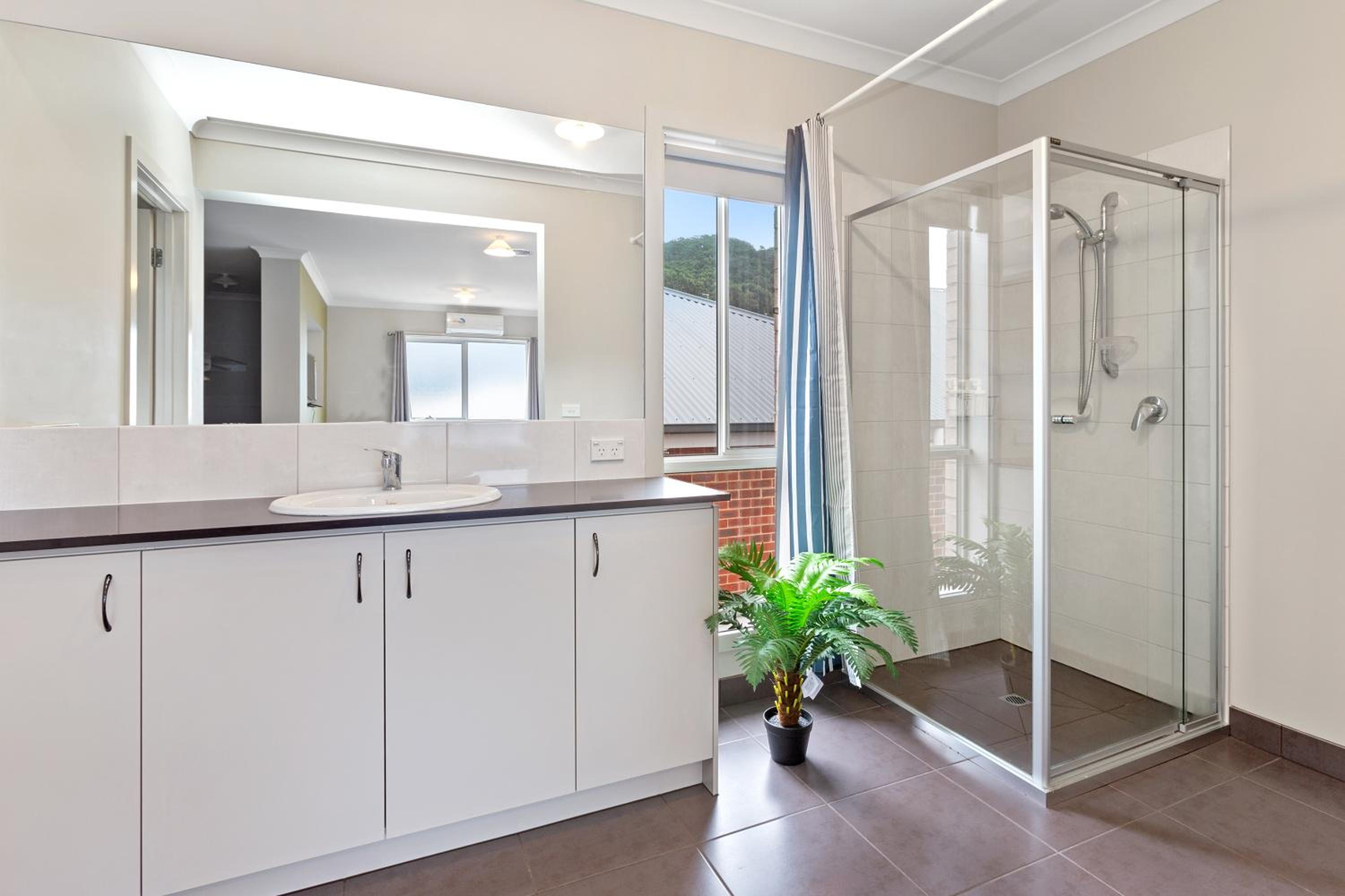 32 Scenic Apollo - Property Image 1