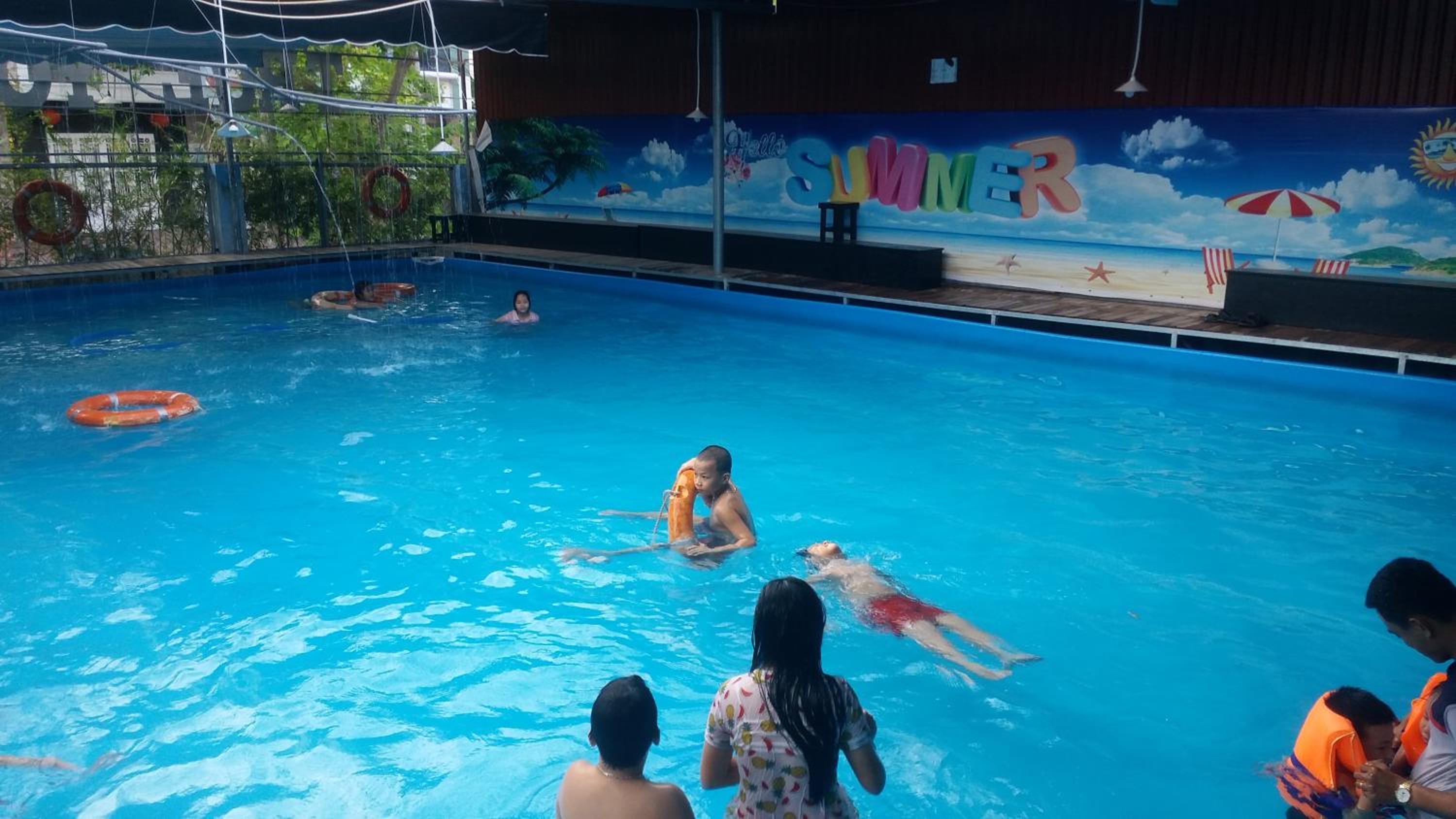 swimming pool
