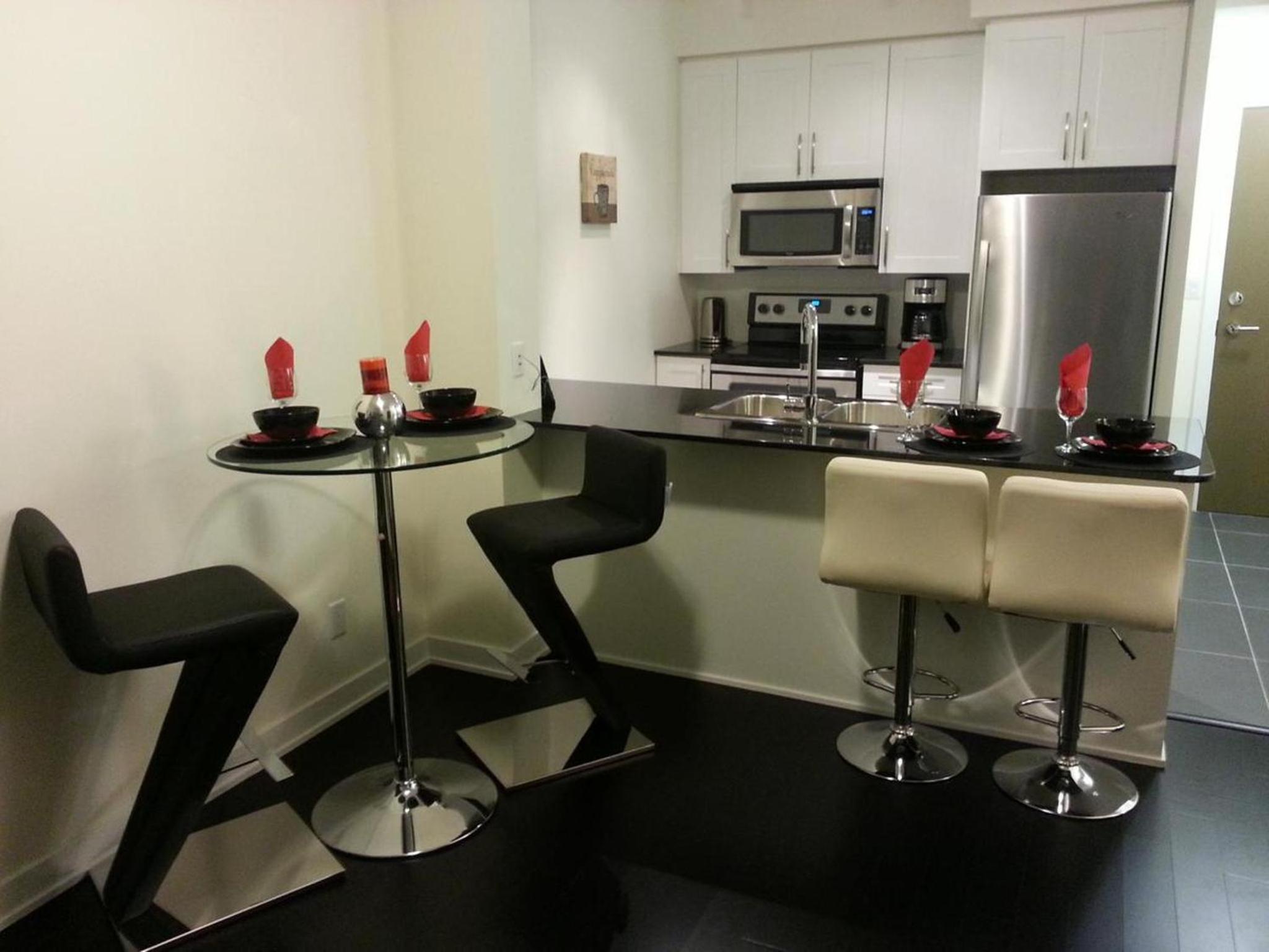 Royal Stays Furnished Apartments - Square One