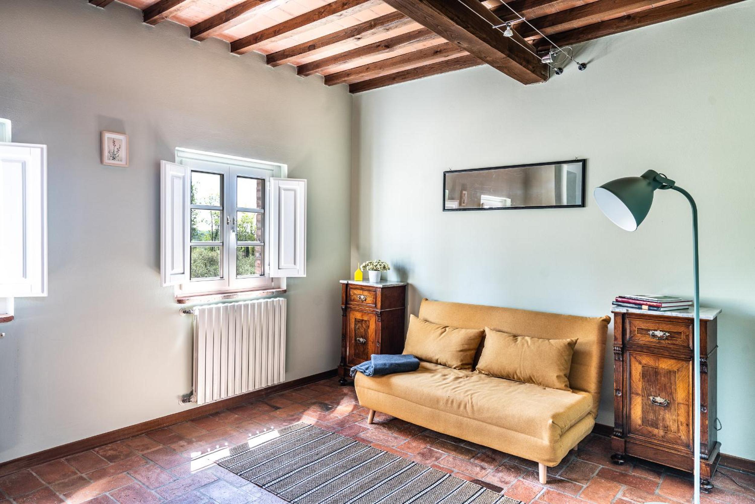 Appartamento con vista panoramica e piscina