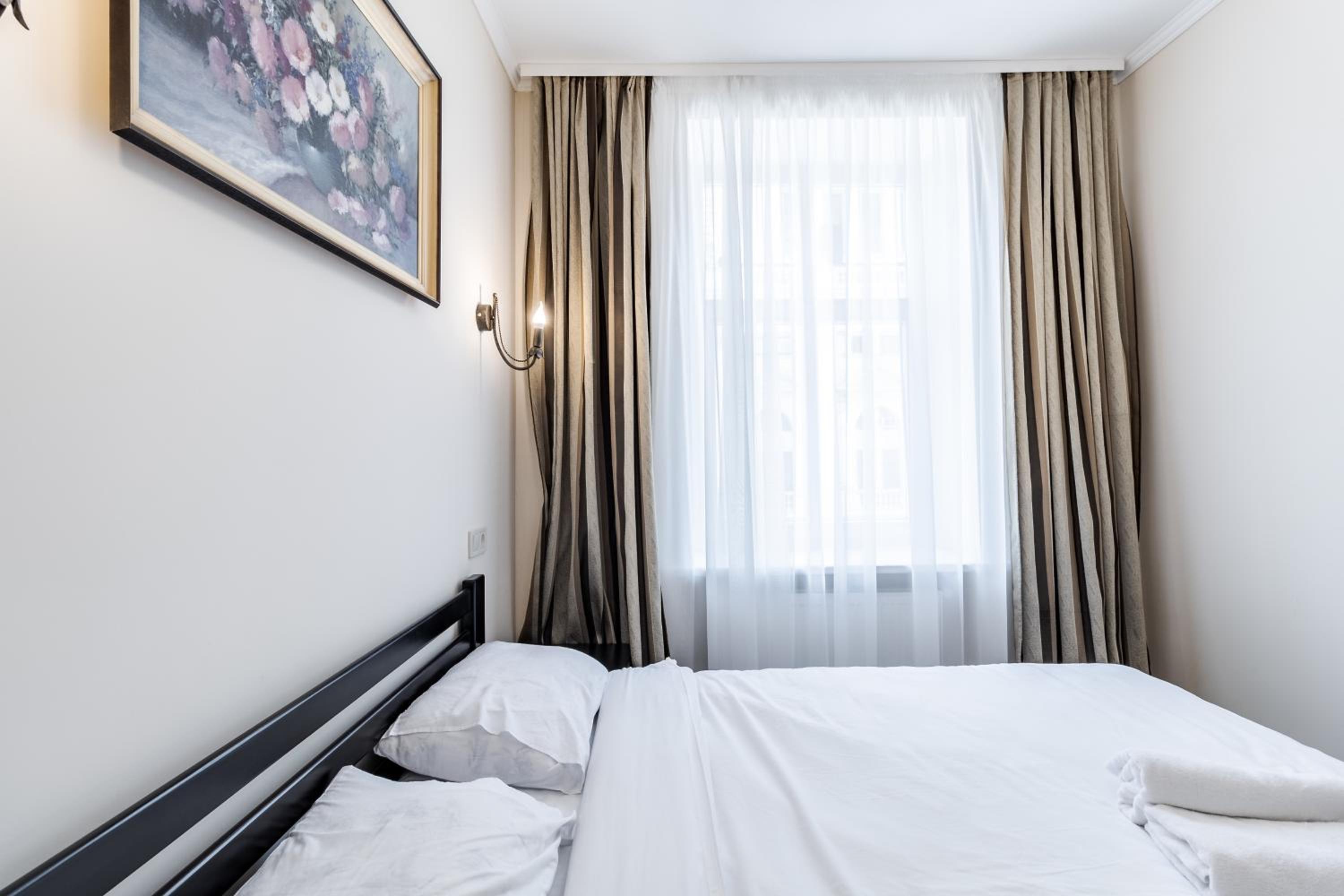 Opera House Apartment 2