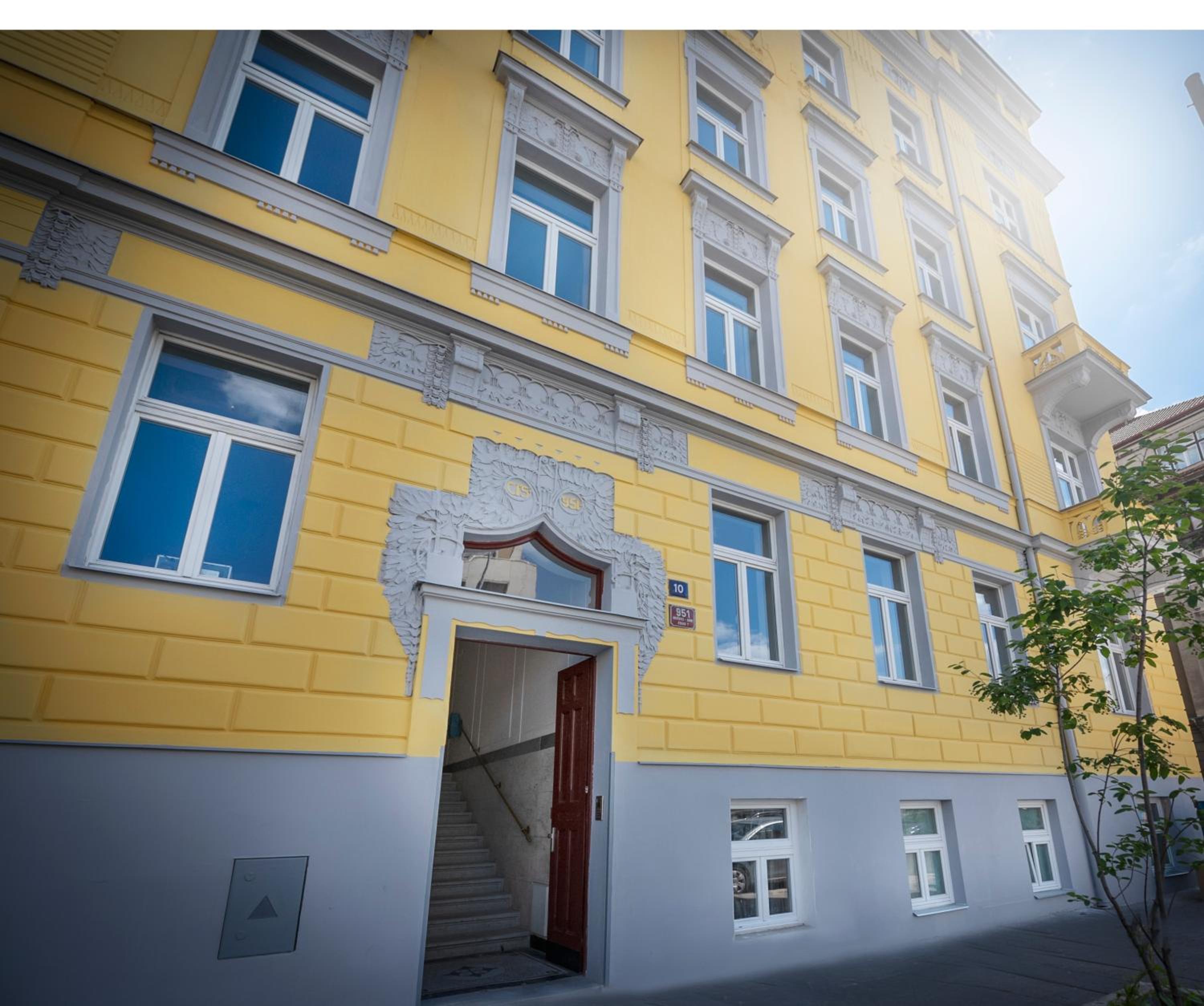 Letna Garden Suites