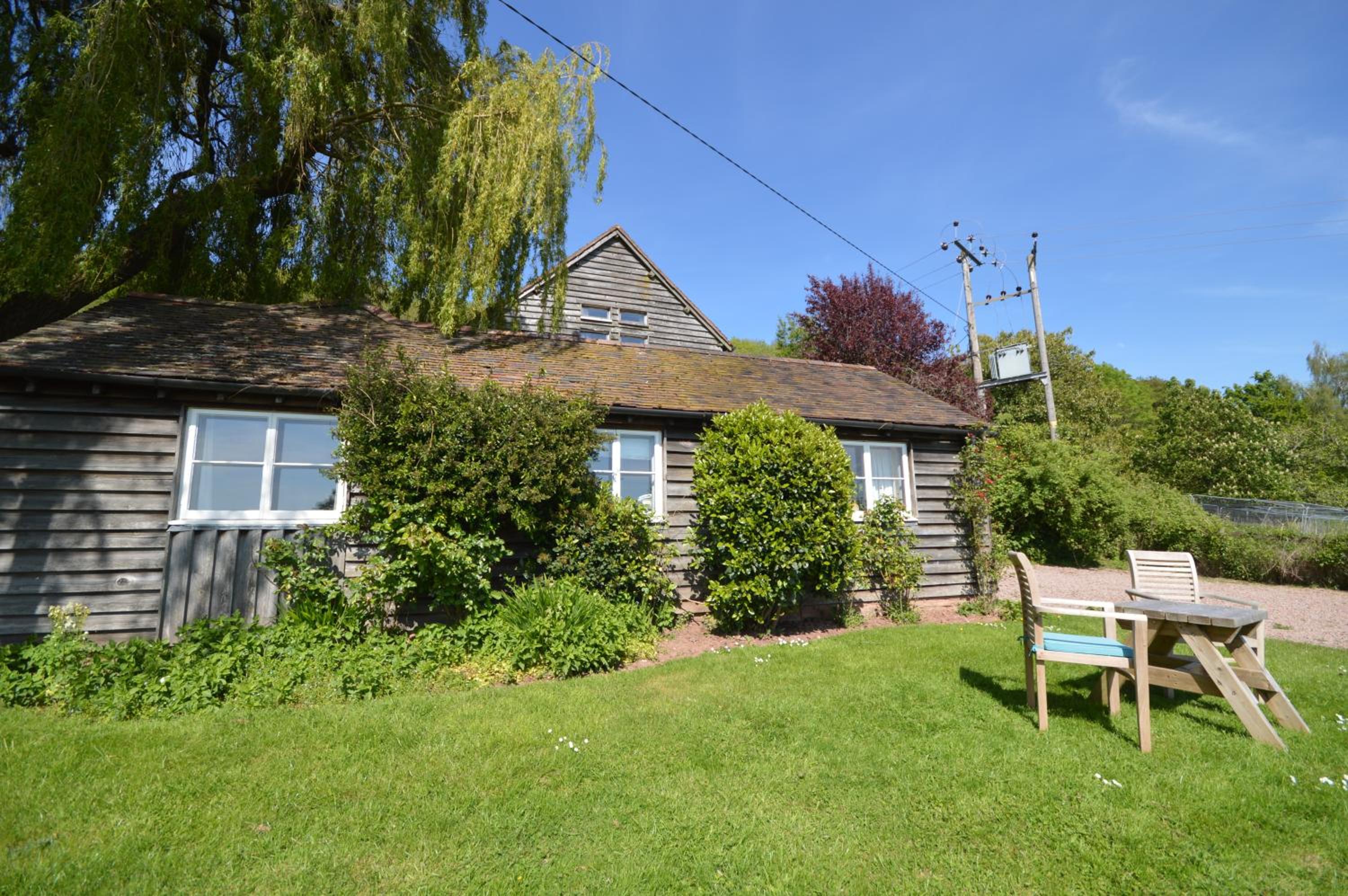 Whitewells Farm Cottages - 7 exceptionally well appointed pet friendly barn conversions set in 10 acres of gardens, fields and woodland suitable from 2 to 