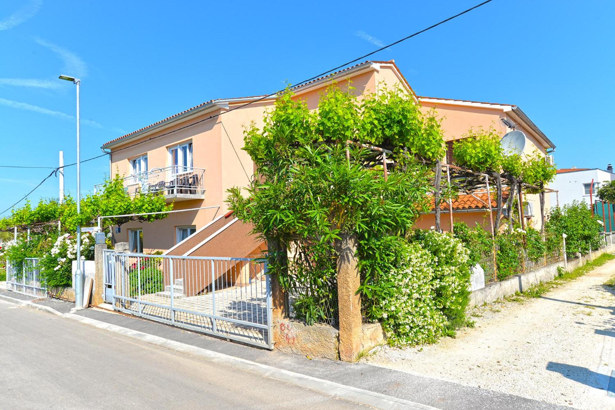 Apartments Olea Phasiana