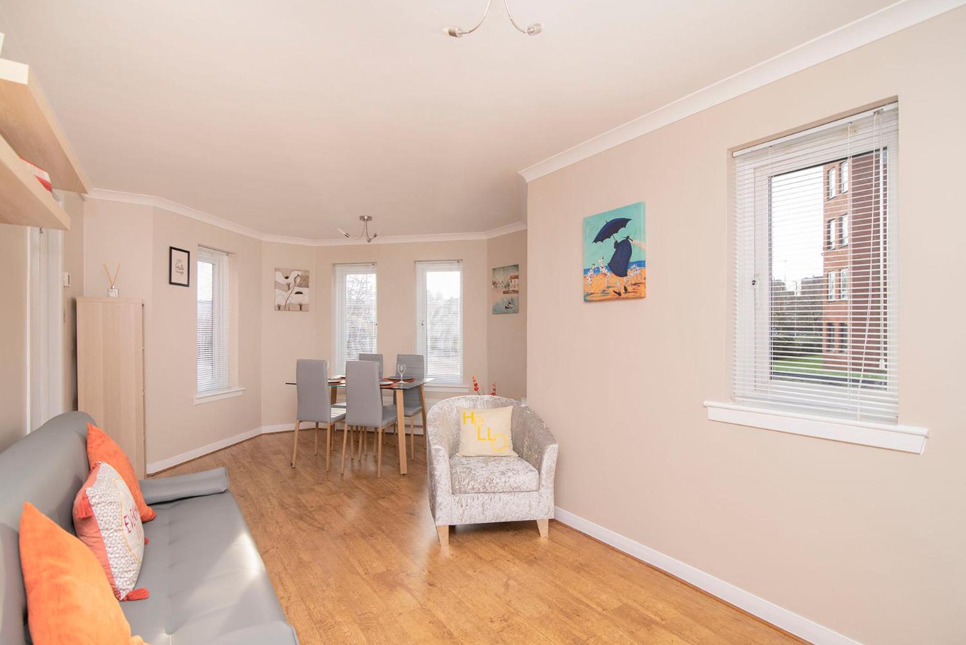 The Cluthar - Ground Floor West End City Centre Rockvilla flat & Parking view 4