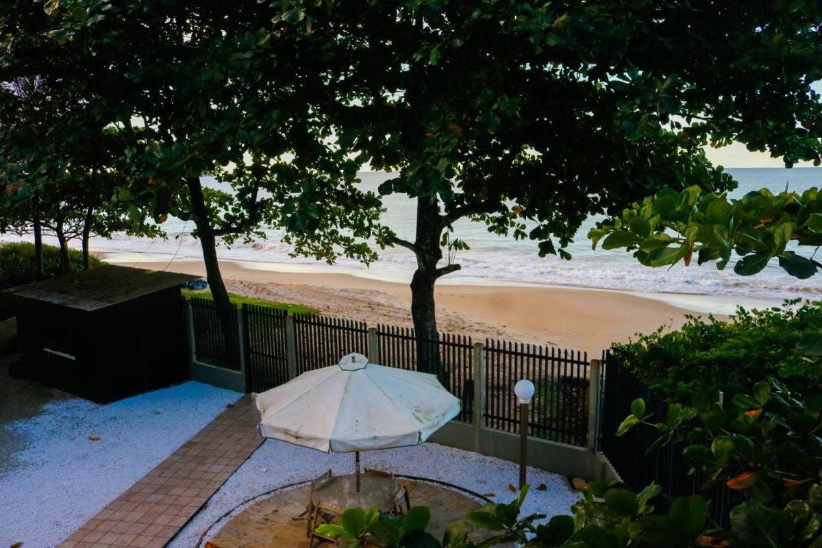 outdoor BBQ area