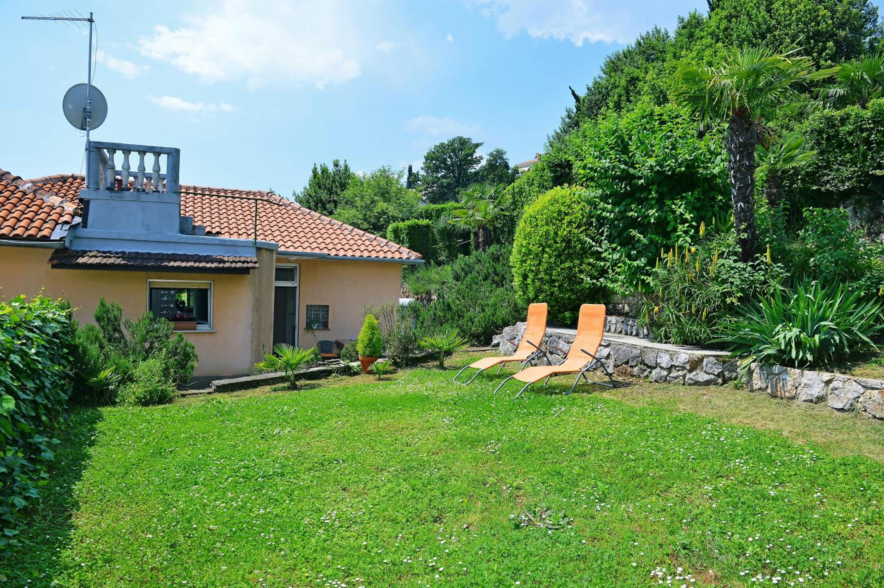 Hotel Charming Opatija Getaway w Panoramic Sea Views and Rewarded Garden - Image 1