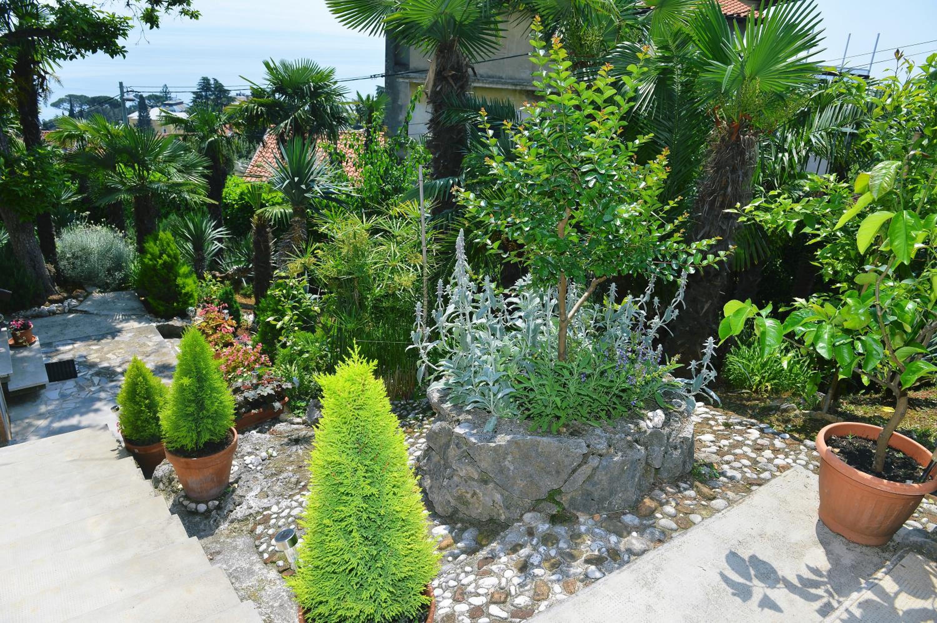 Charming Opatija Getaway w Panoramic Sea Views and Rewarded Garden view 4