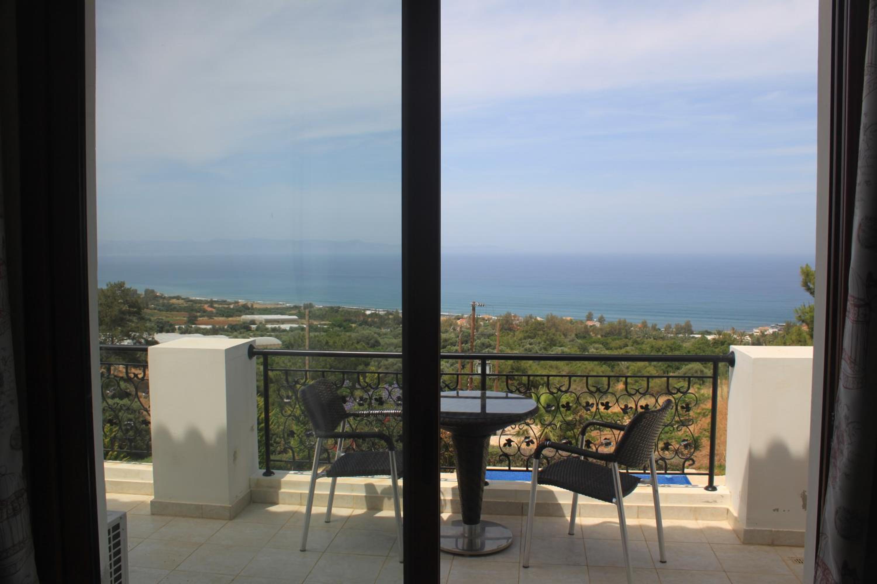 Martika Luxury Villa overlooking the Sea