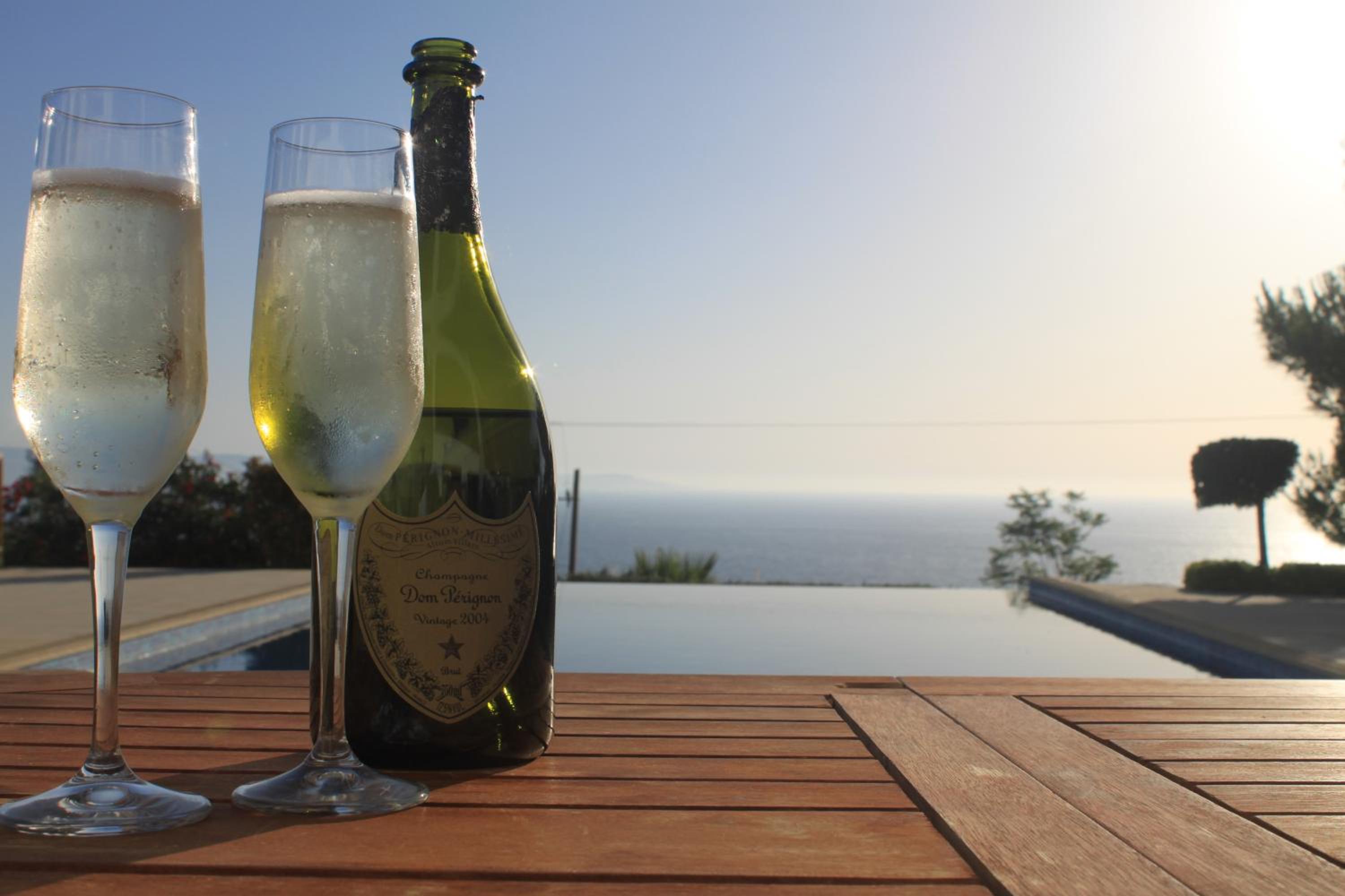 Martika Luxury Villa overlooking the Sea