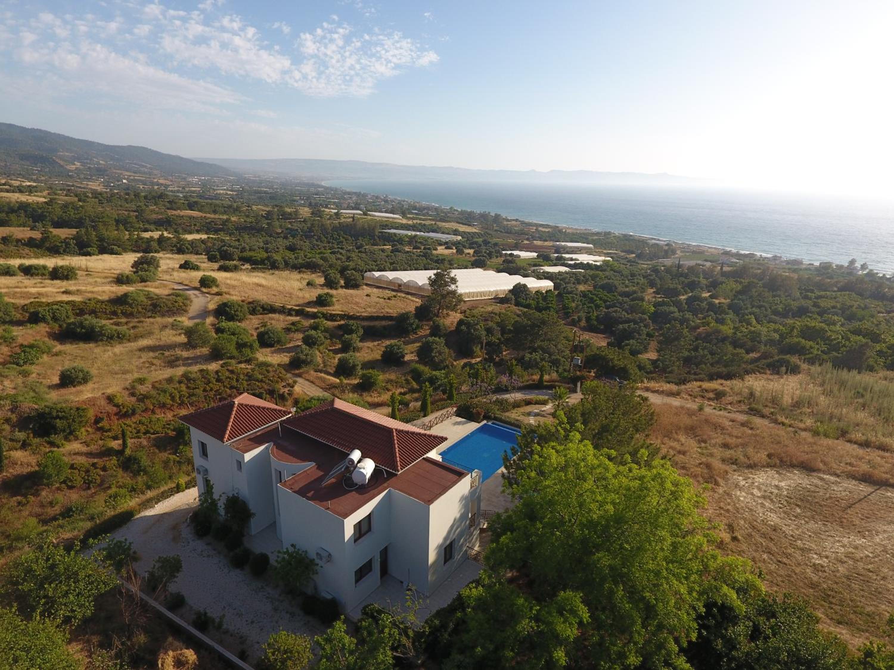 Martika Luxury Villa overlooking the Sea