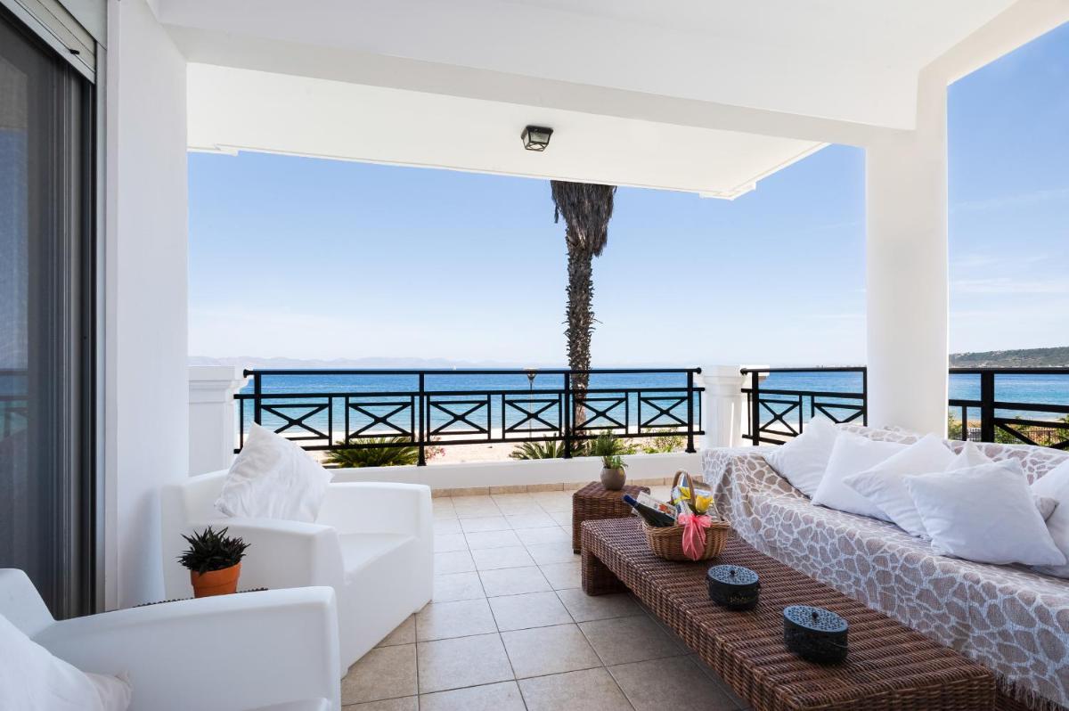 SeaRene Deluxe Seafront Maisonette photo 2