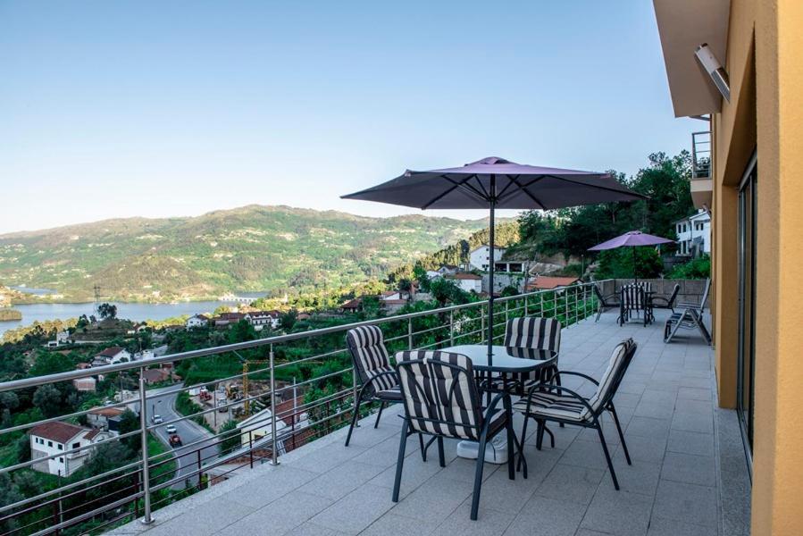 Merck Villa Gerês view 3