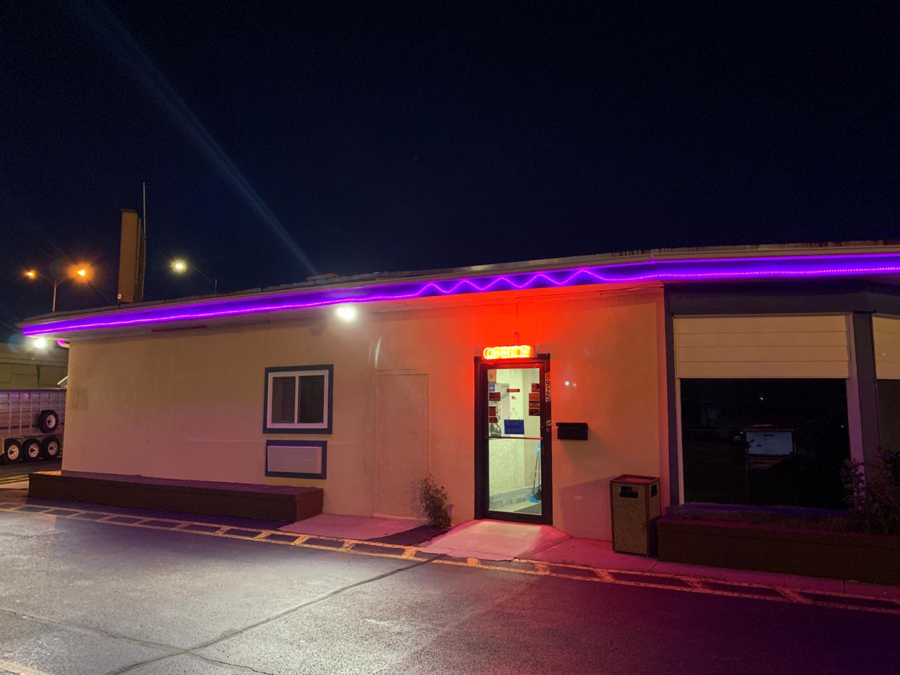 Western Holiday Motel view 2