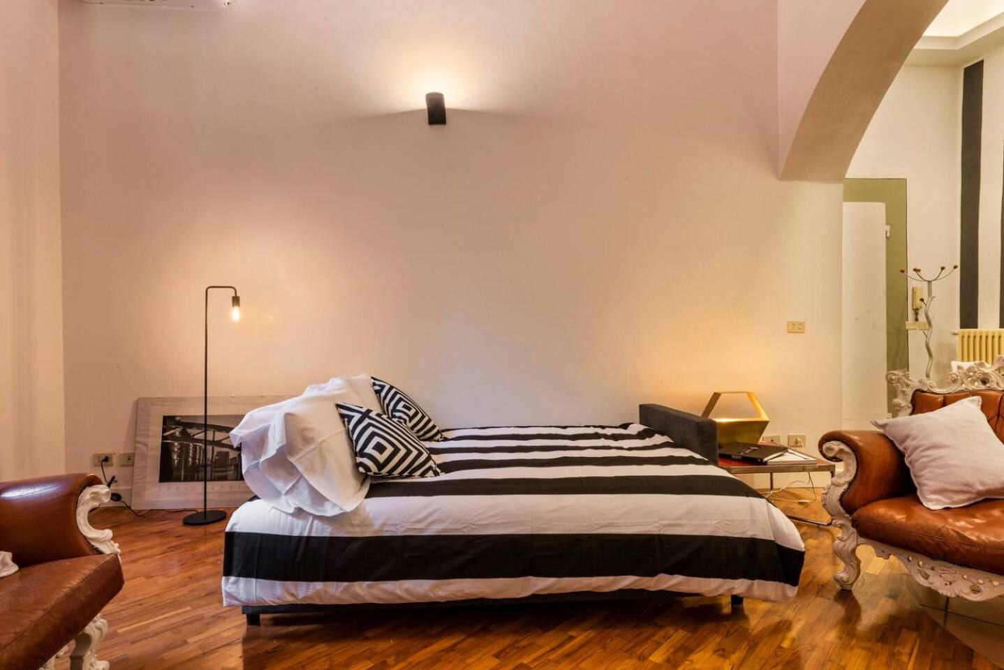 Chic Mamma Luxury Loft Suite