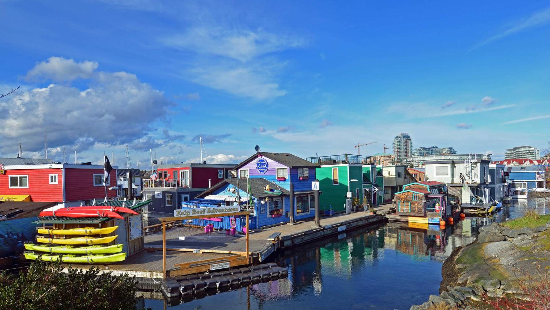 A Float Home B&B in Fisherman’s Wharf