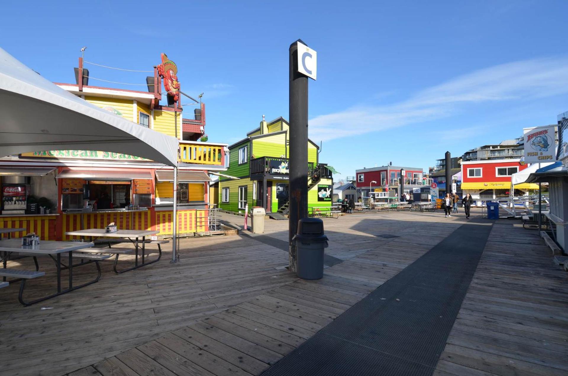 A Float Home B&B in Fisherman’s Wharf