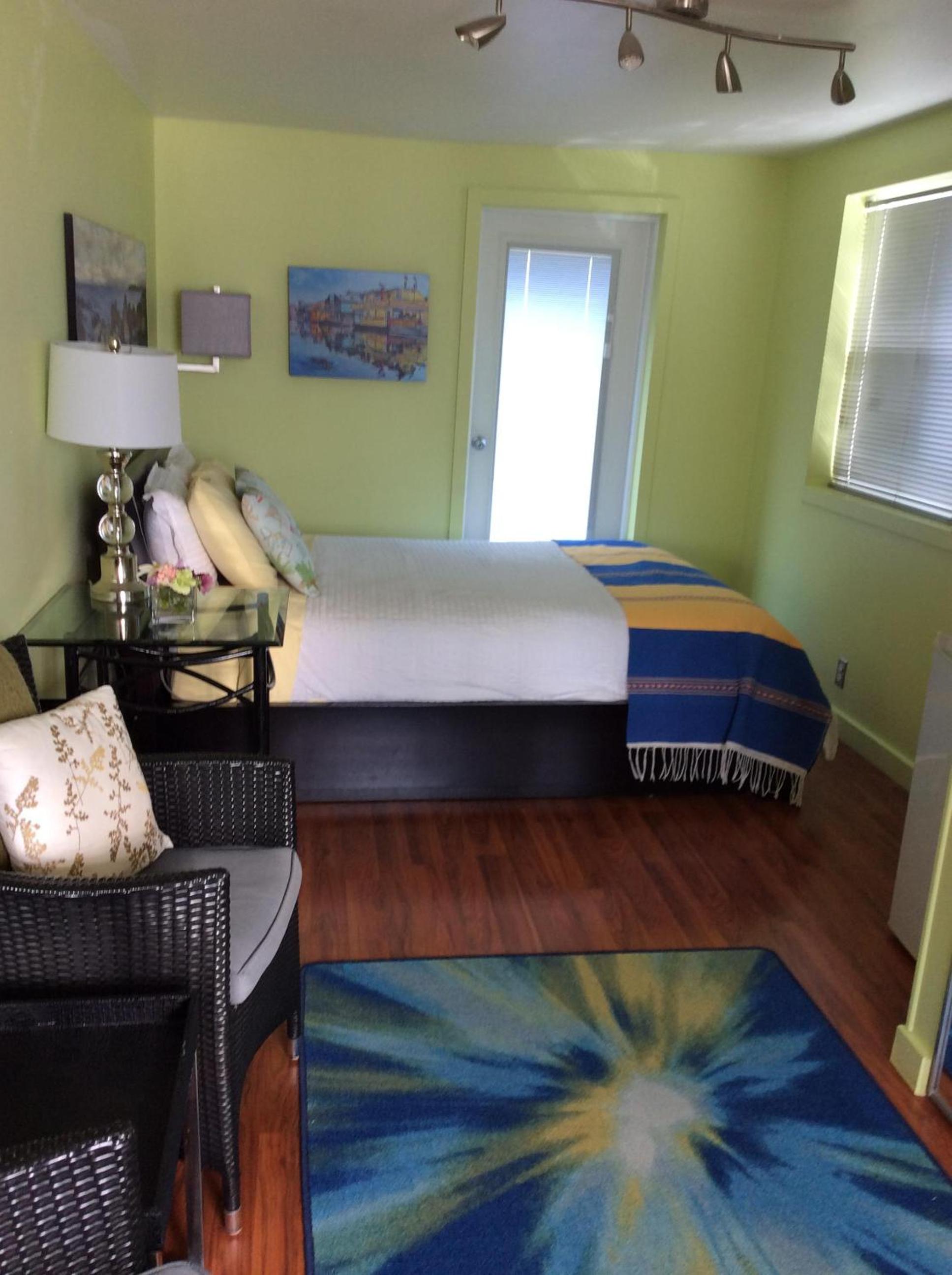 A Float Home B&B in Fisherman’s Wharf