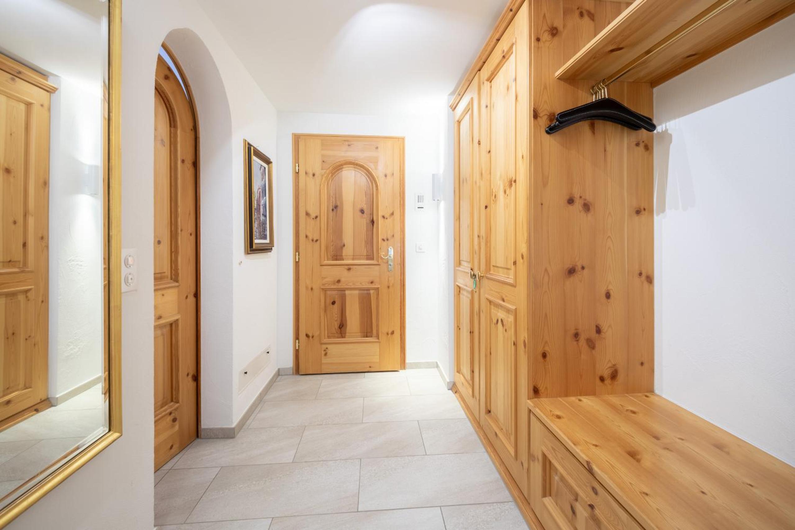 LAAX Homes - Runca 752 view 5