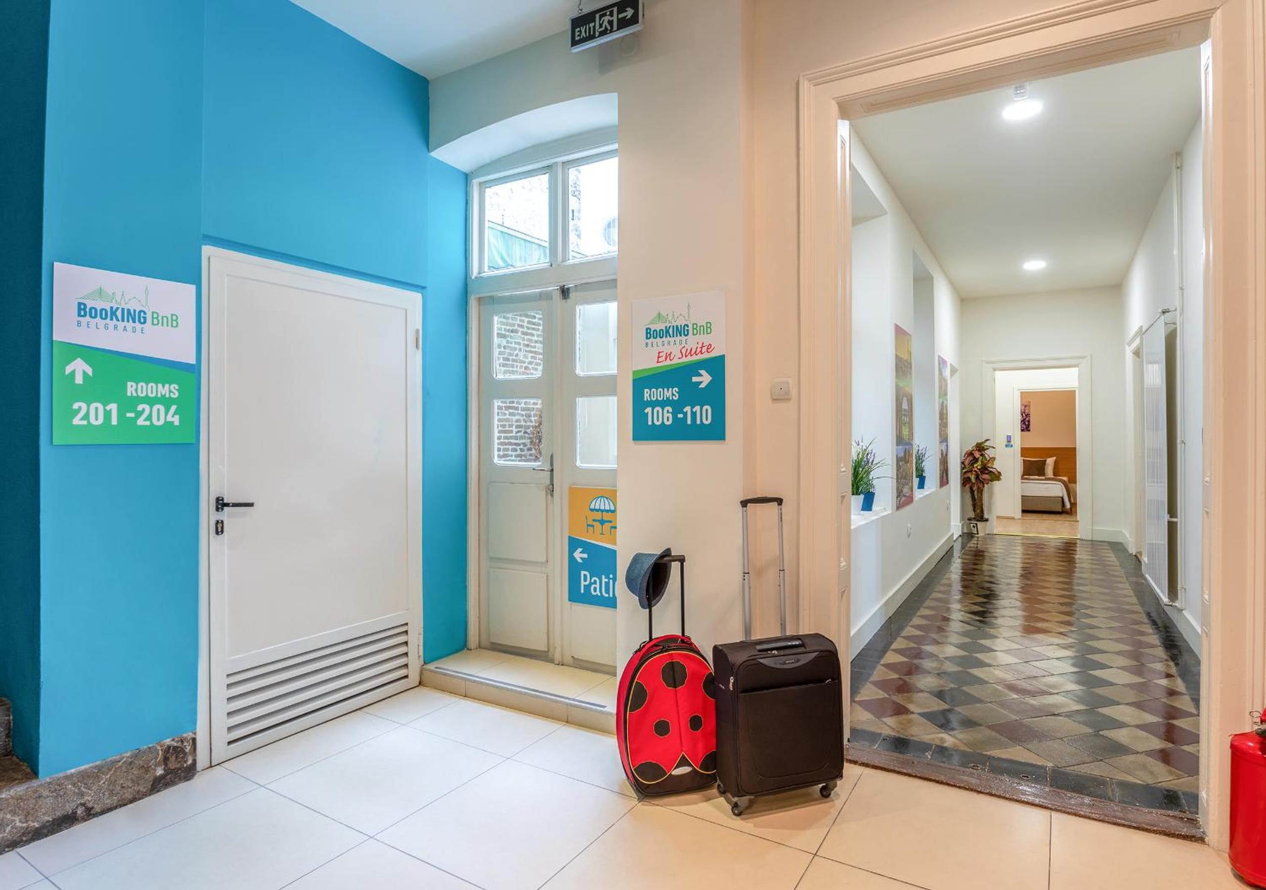 Booking En Suite