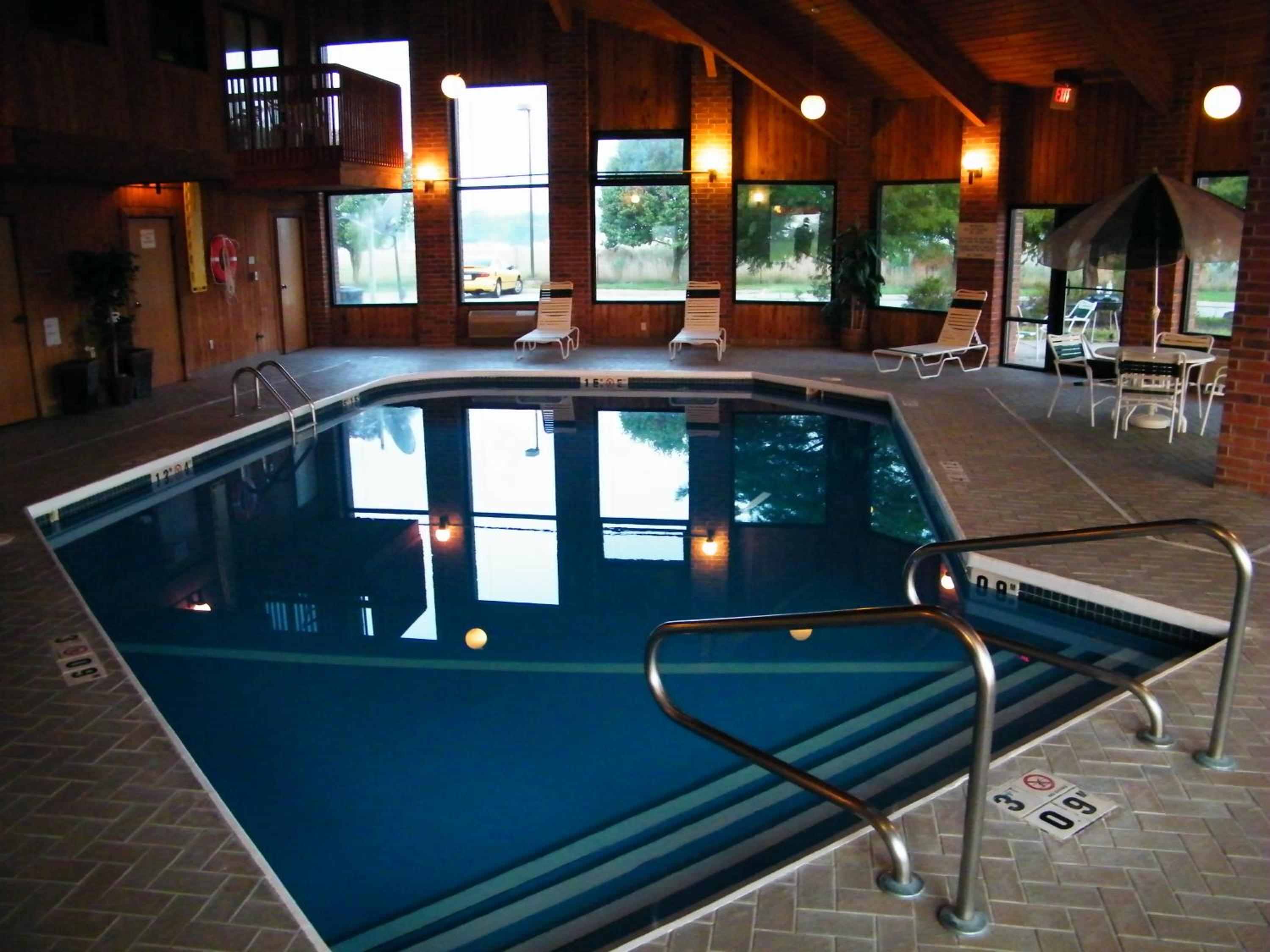 Capital O Amerihost Inn and Suites Mexico Hwy 54 MO
