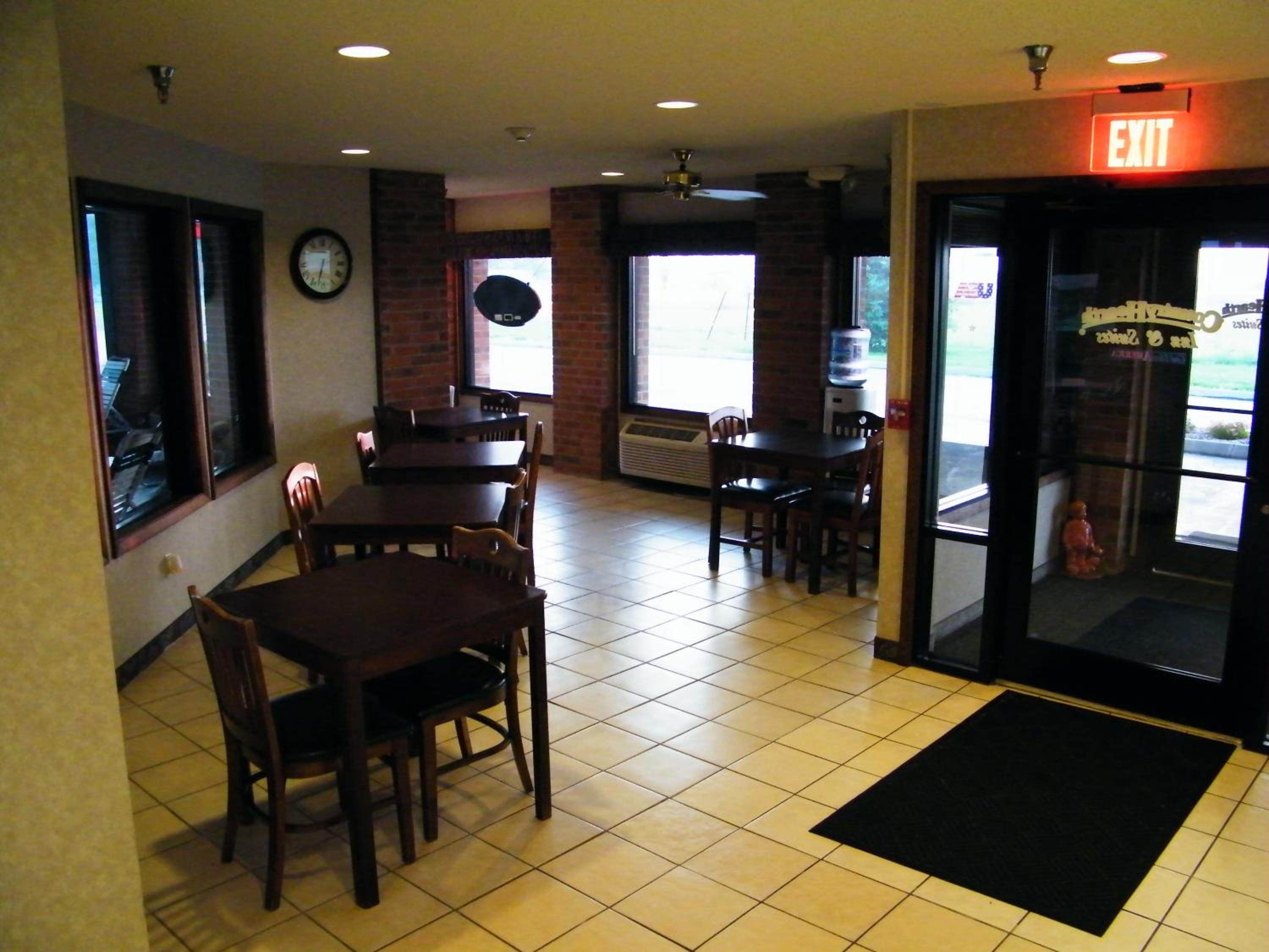 Capital O Amerihost Inn and Suites Mexico Hwy 54 MO