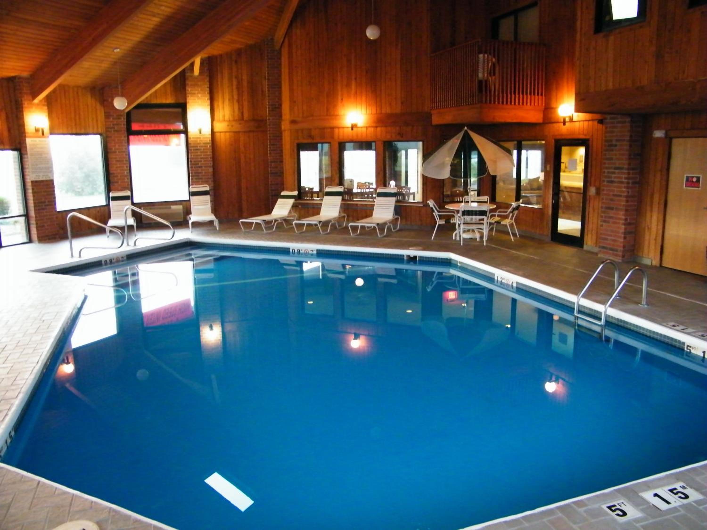 Capital O Amerihost Inn and Suites Mexico Hwy 54 MO