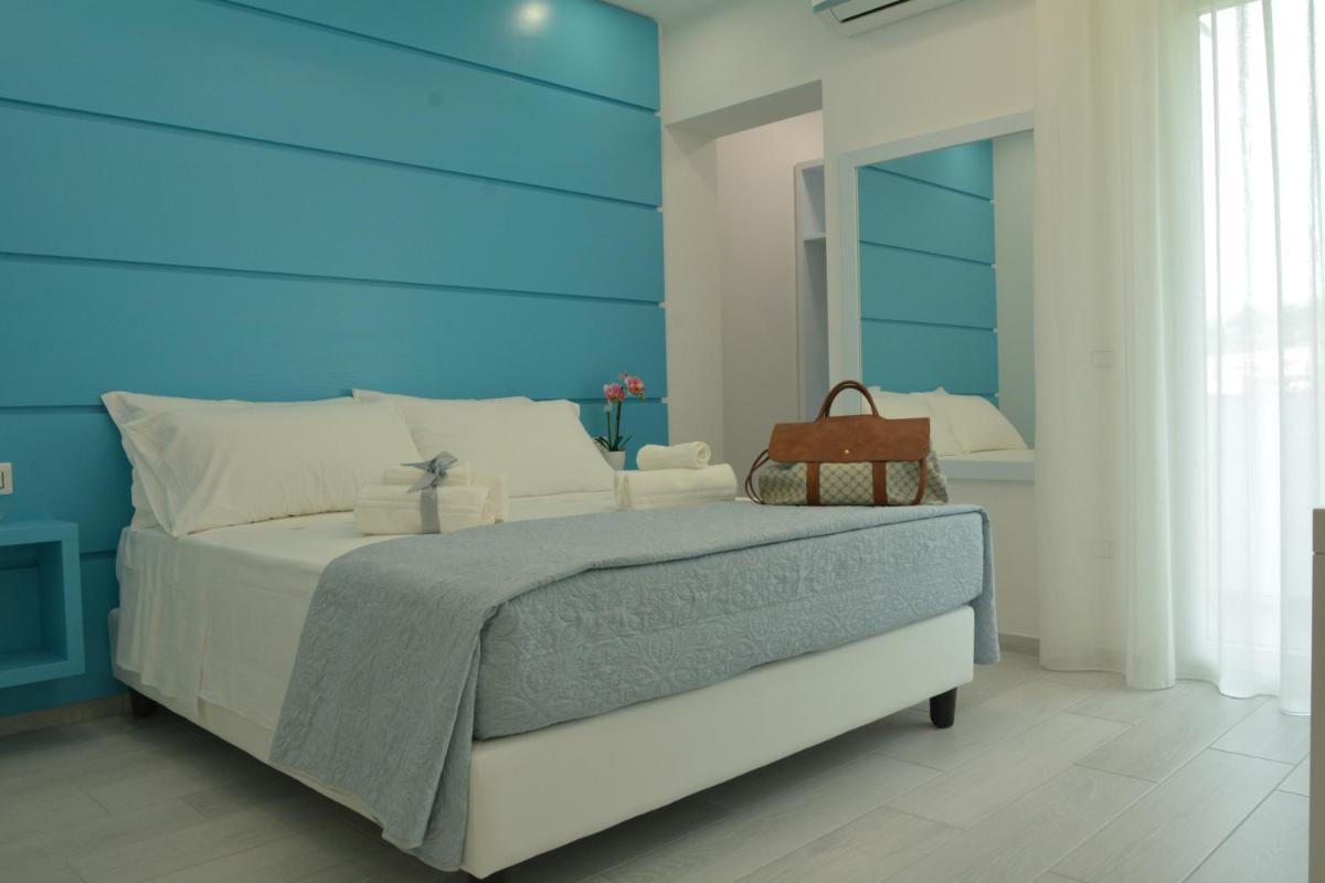 Hotel Dreams Tropea Mare - Image 1