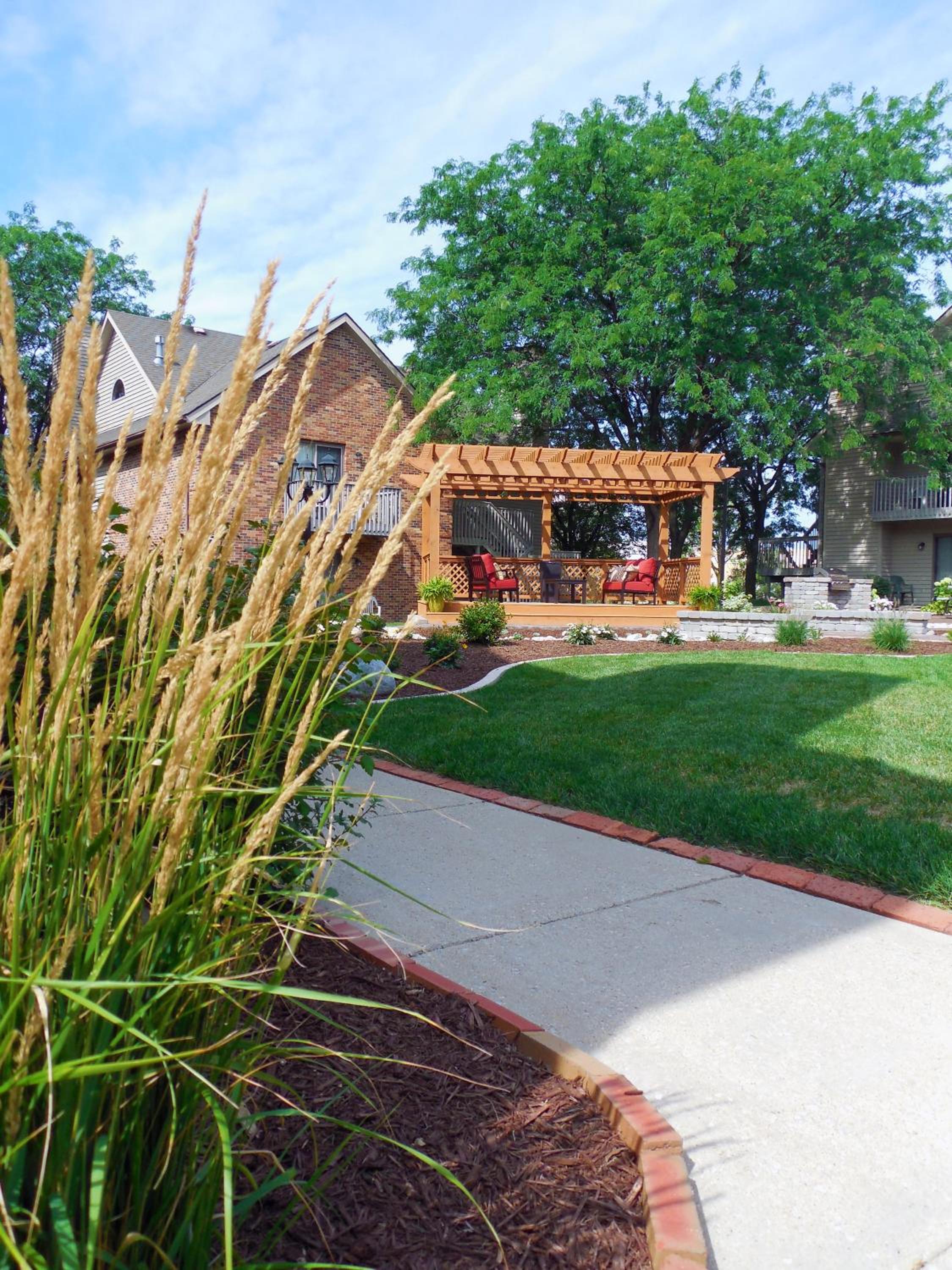 Bloomington Vacations - Eastland Suites Hotel  Conference Center - Property Image 10