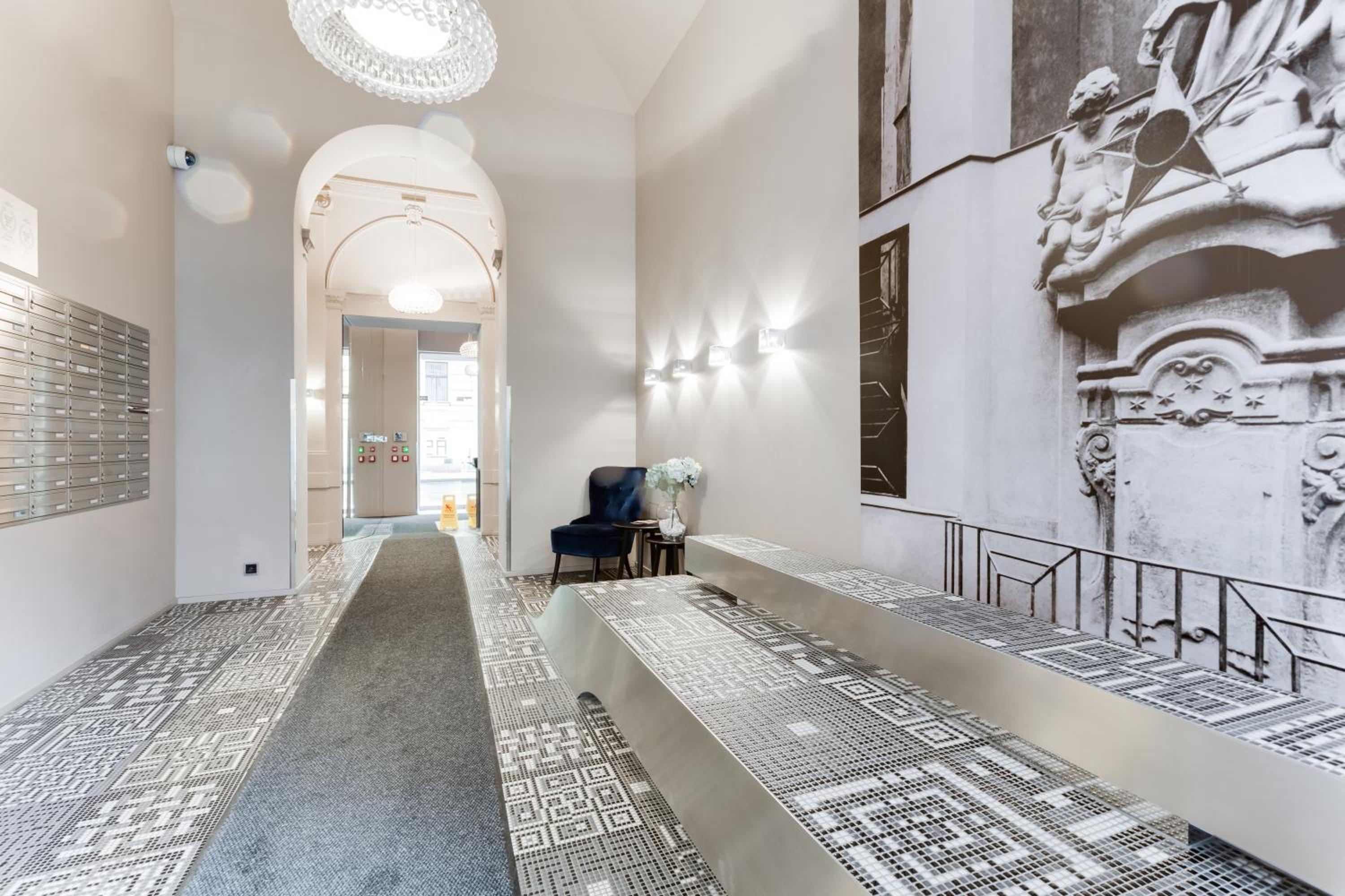 Royal Residence Apartments in the Heart of Prague